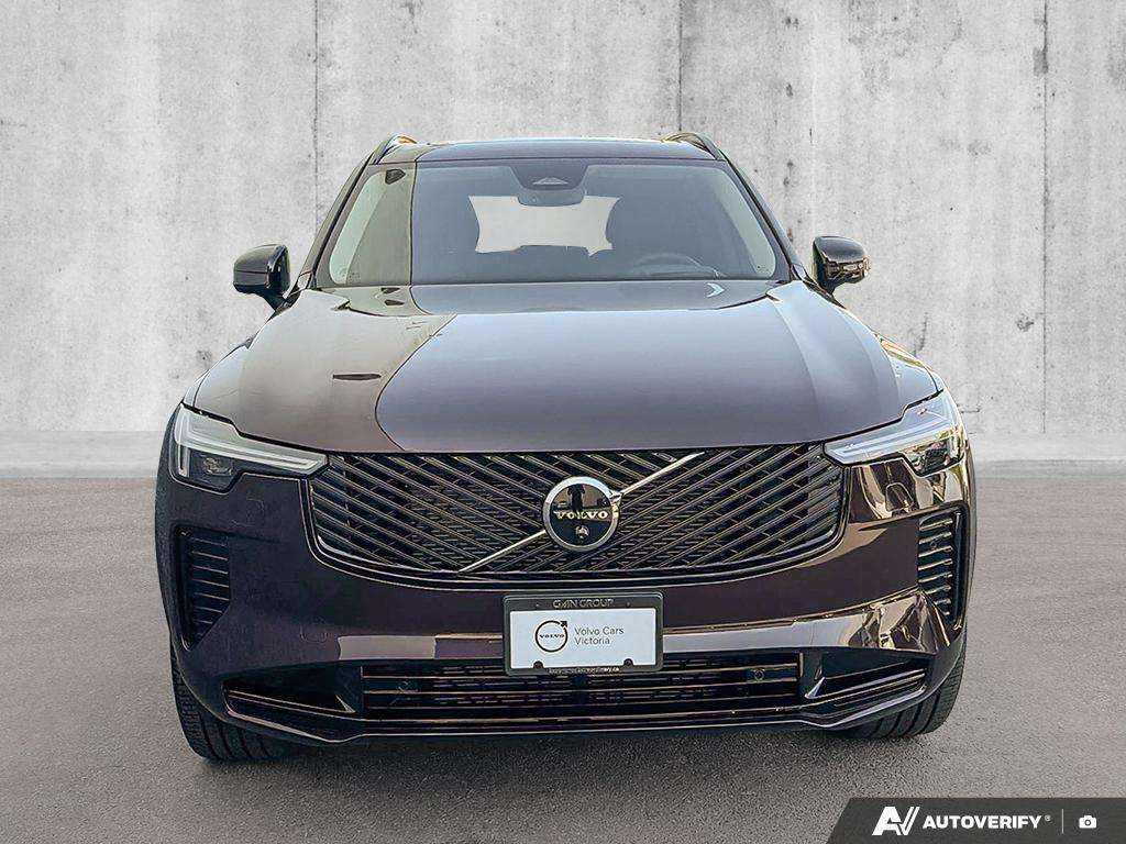 2026 Volvo XC90 B6 AWD Ultra Dark Theme 7-Seater alt 2