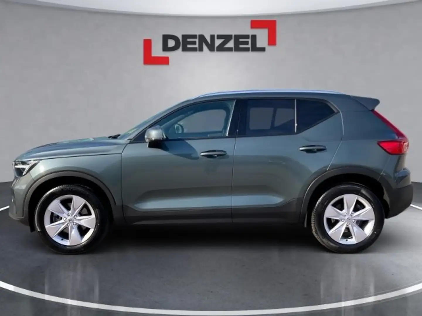 Volvo XC40 B3 Core Aut. Grau - 2
