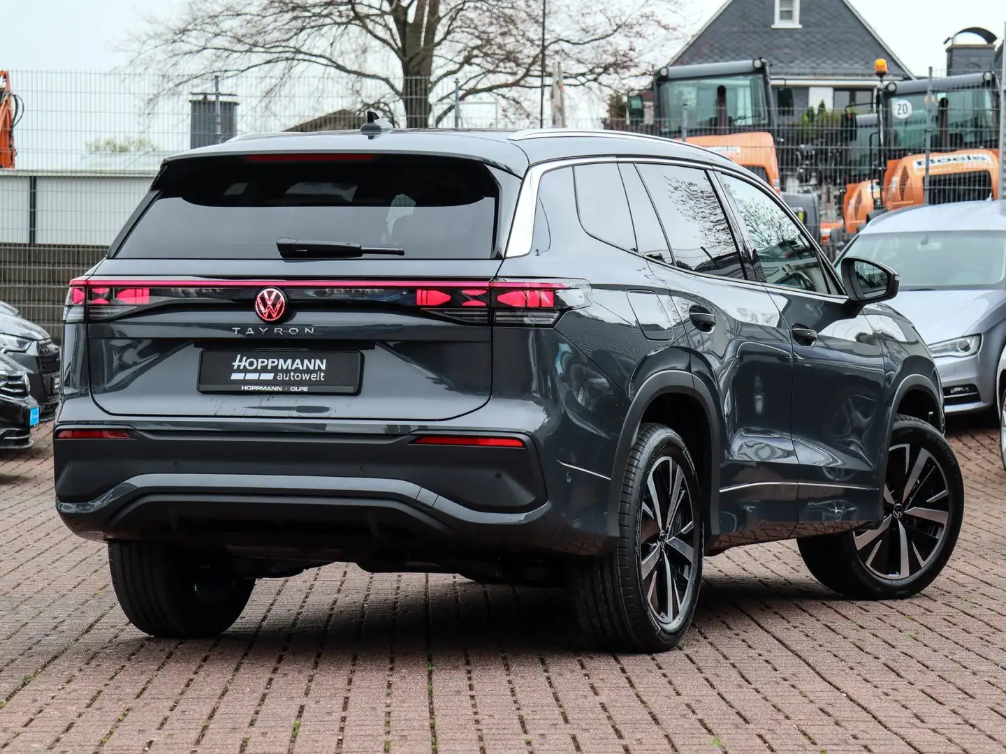 Volkswagen Tayron 2.0 TDI DSG 4 Motion Life AHK Matrix Laun Grau - 2