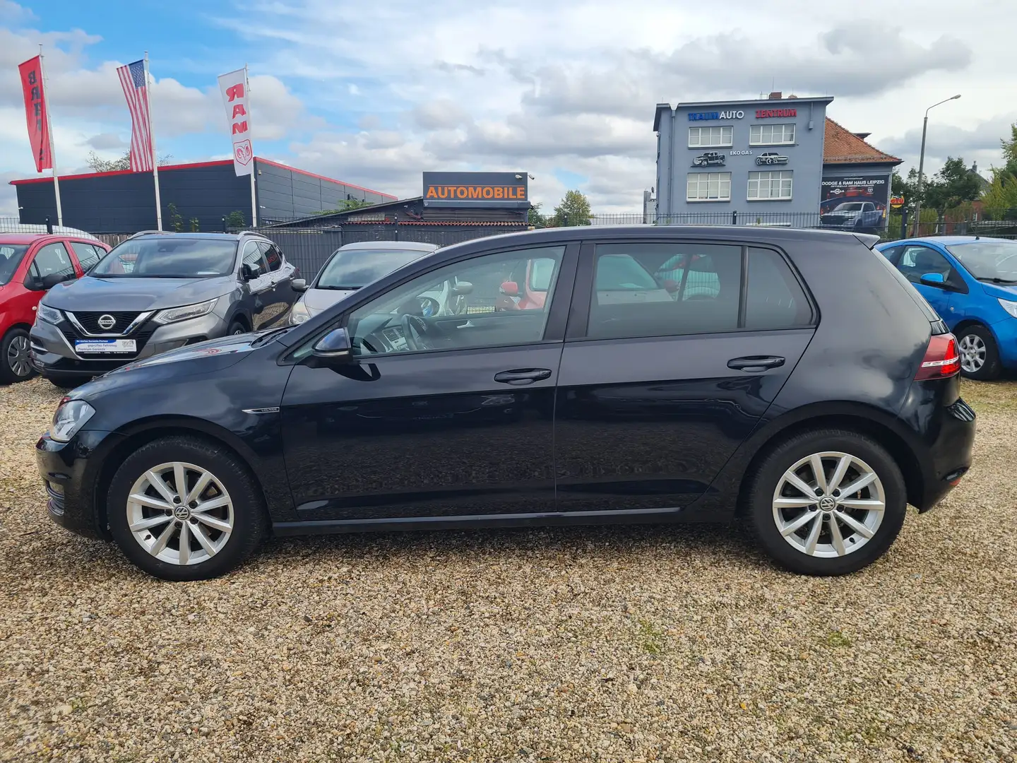 Volkswagen Golf Comfortline BMT / TÜV-Inspektion-Neu+Garantie Negro - 2