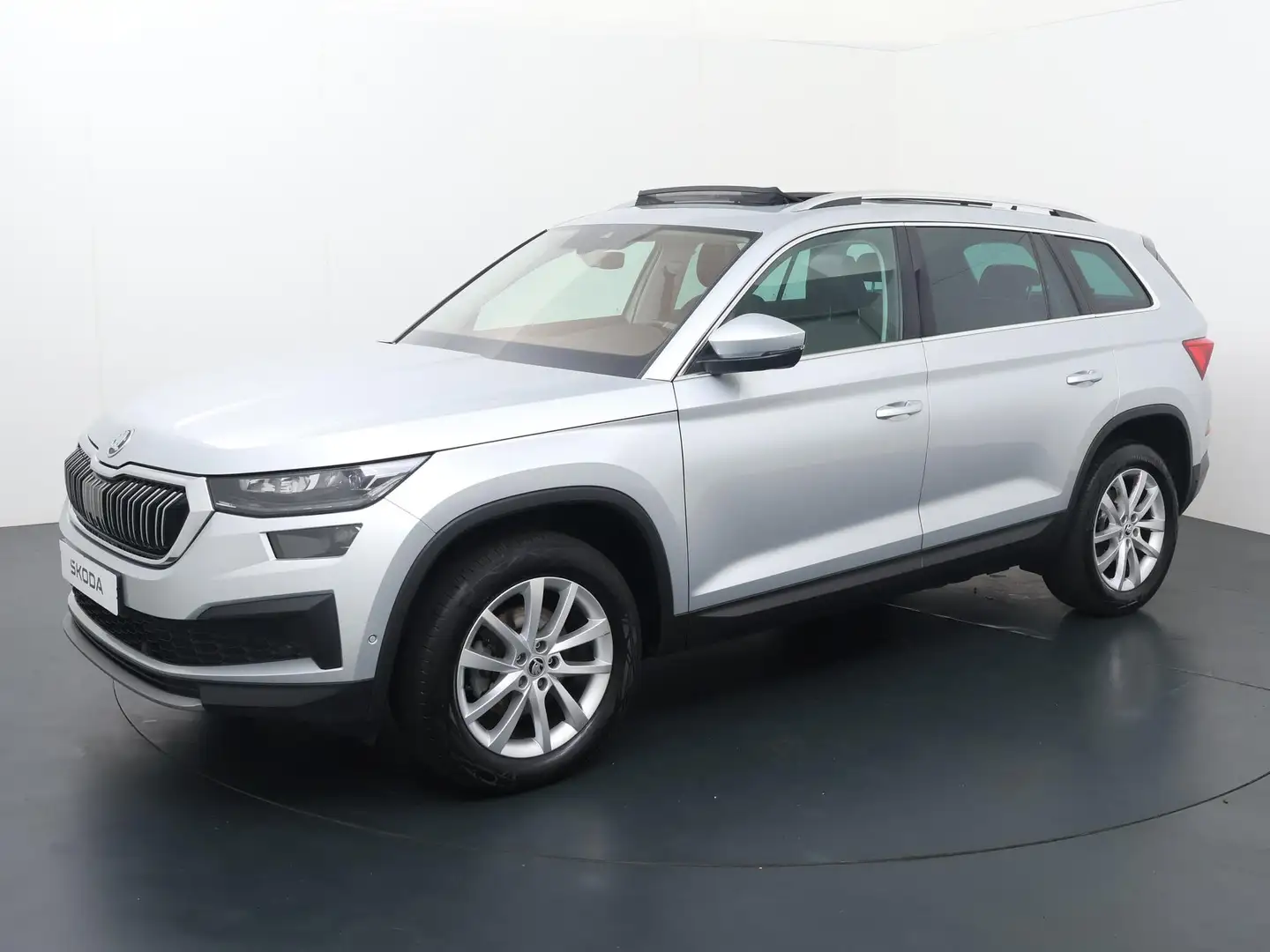 Skoda Kodiaq 1.5 TSI Business Edition Plus | 150 PK | Automaat Gris - 1