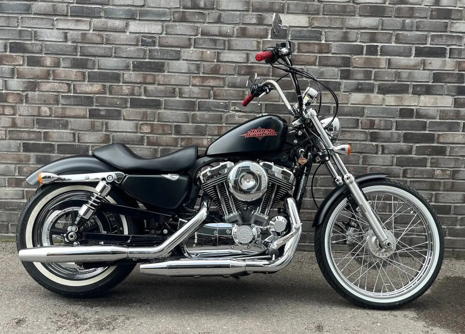Harley-Davidson XL 1200 SeventyTWO Zwart - 1
