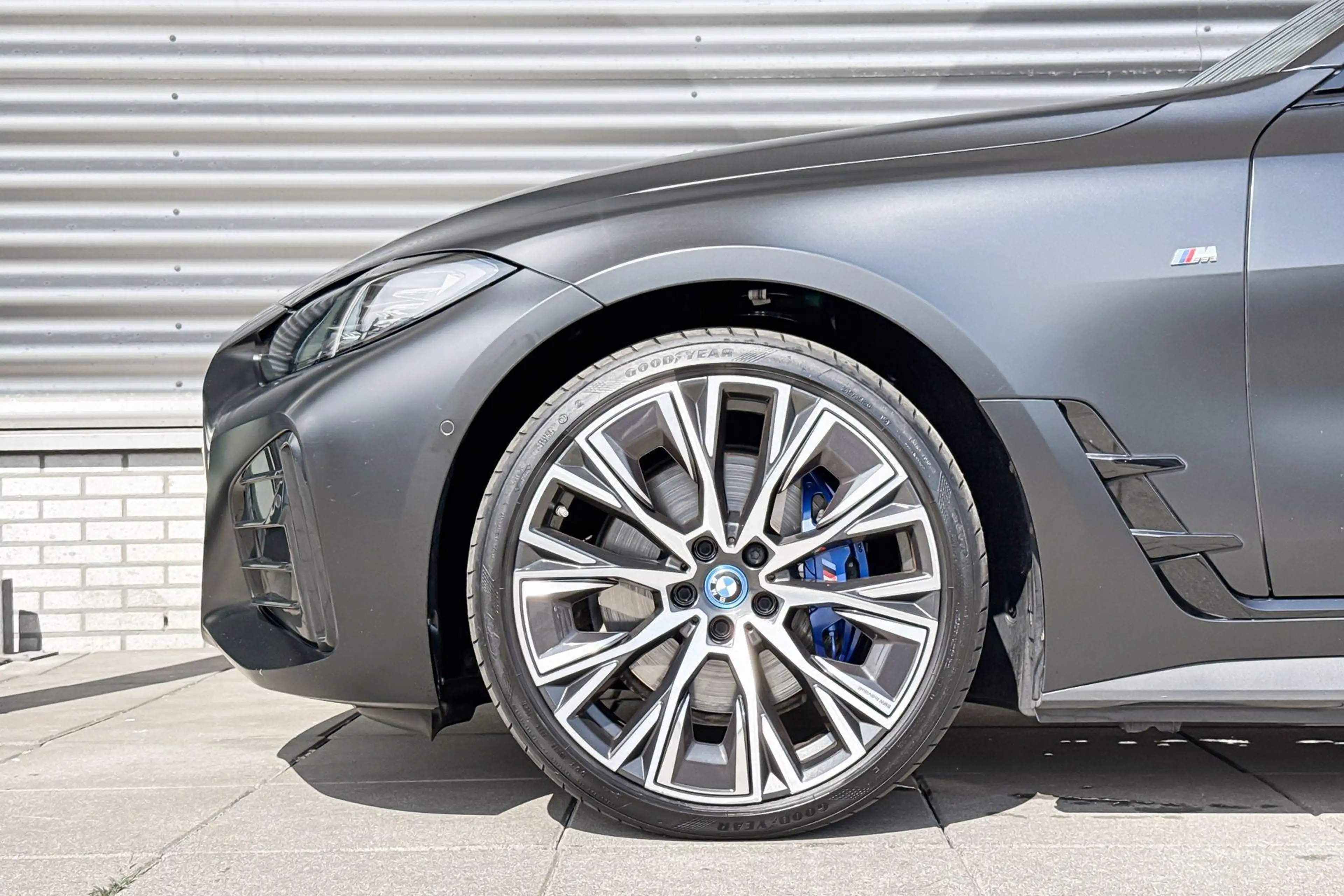 BMW i4 eDrive40 High Executive 84 kWh — photo 3