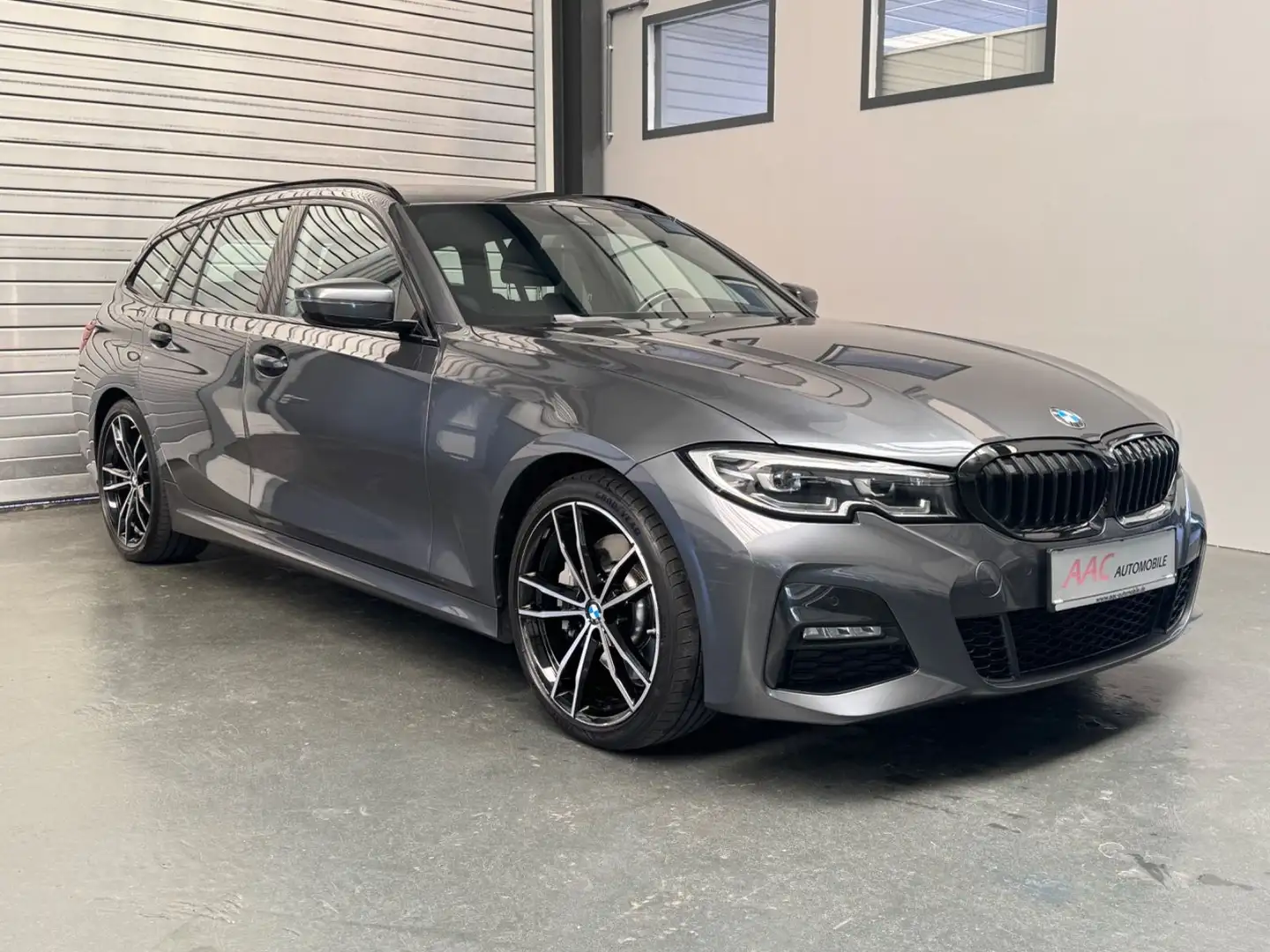 BMW 330 Touring i M Sport/Navi/CarPlay/Alcantara/AHK Gris - 1