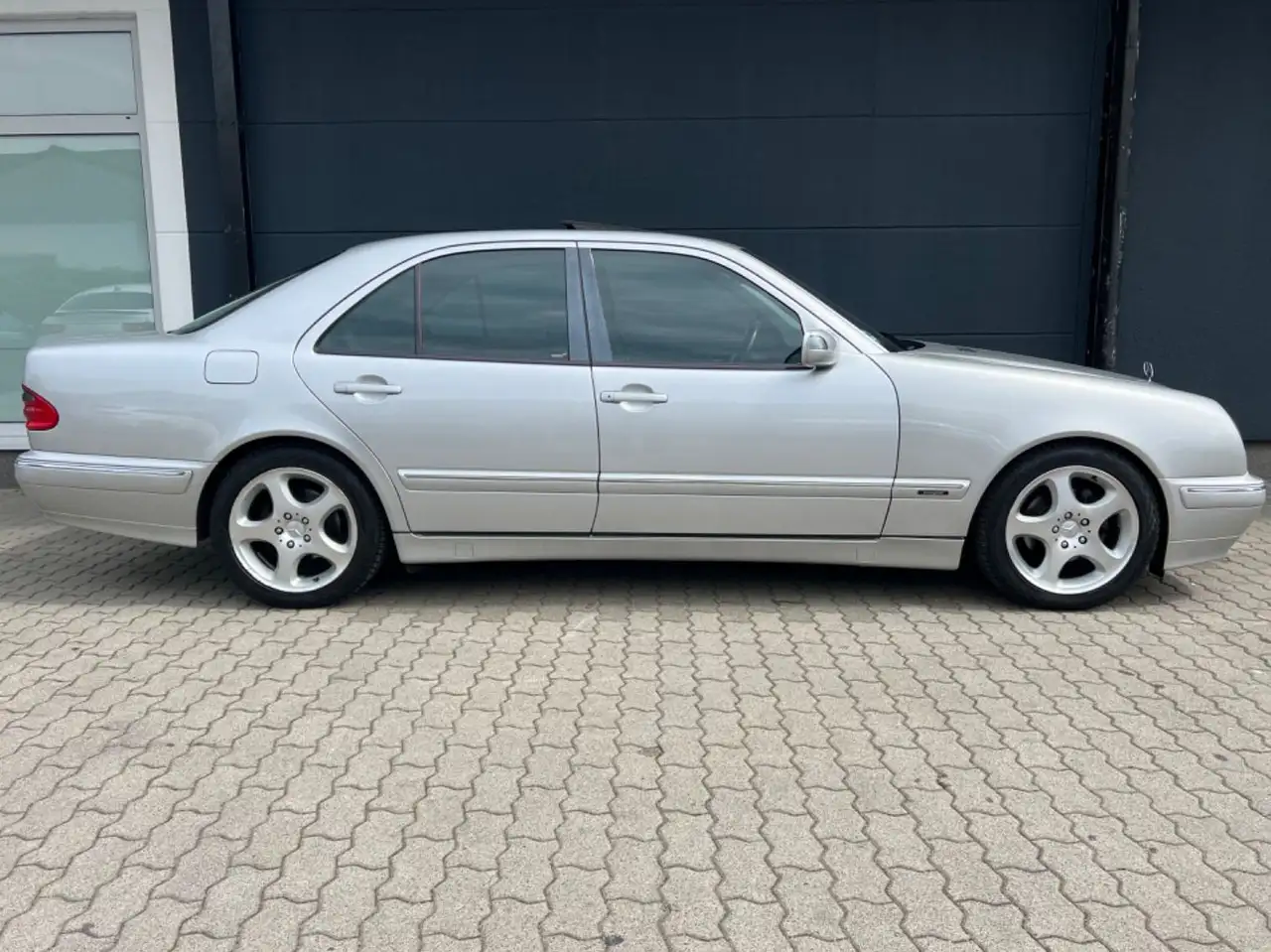 Mercedes-Benz E 200 Komp. Avantgarde Automatik 2.Hand Xenon, foto 8