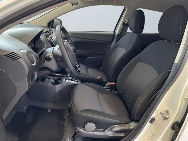 Mitsubishi Space Star view 7