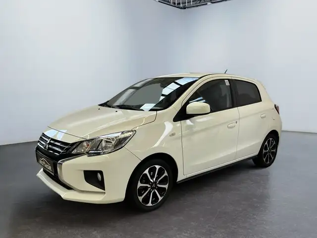Mitsubishi Space Star view 2