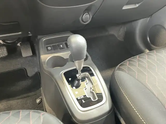 Mitsubishi Space Star view 9