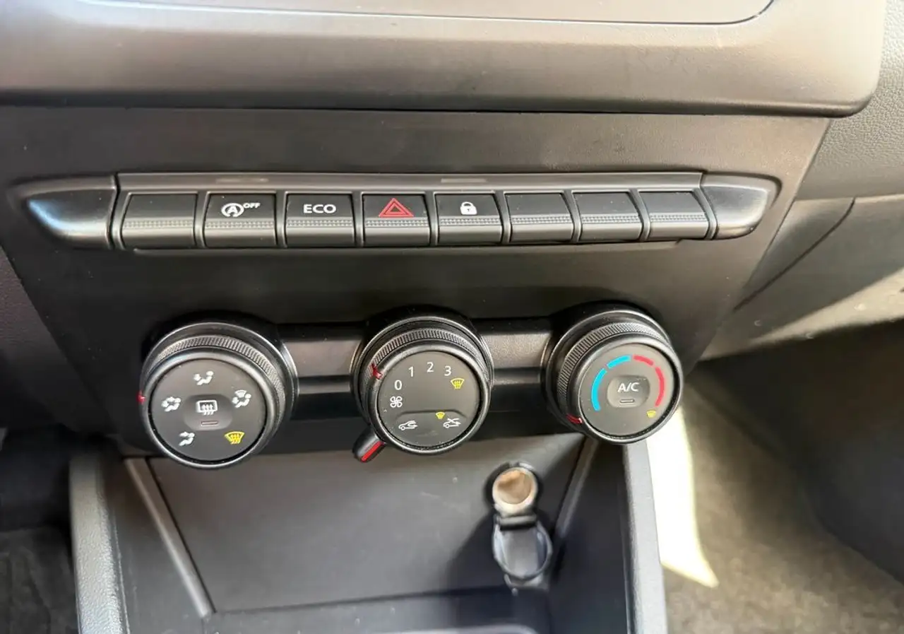 Dacia Duster — photo 29