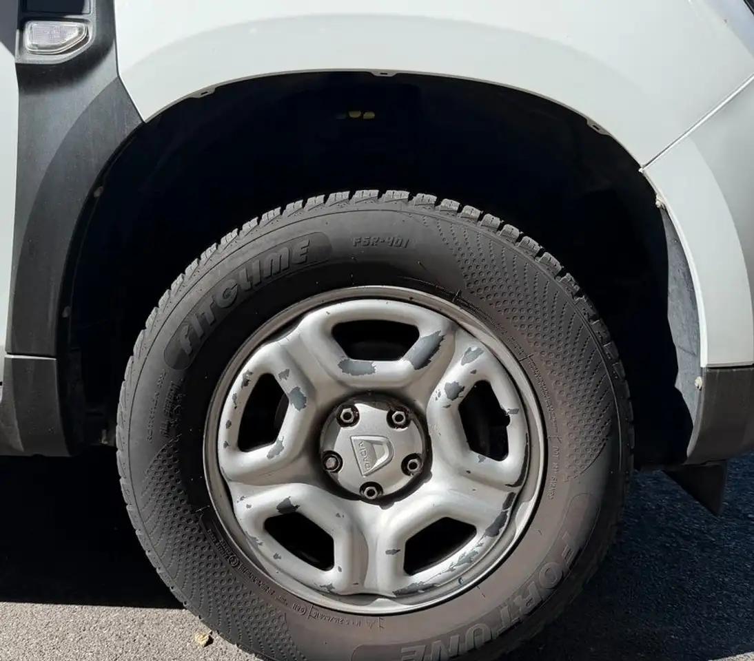 Dacia Duster — photo 21
