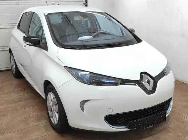 Renault ZOE Zen ELEKTRO AUTOMATIK TEMP BC KLIMAA NAVI USB PDC