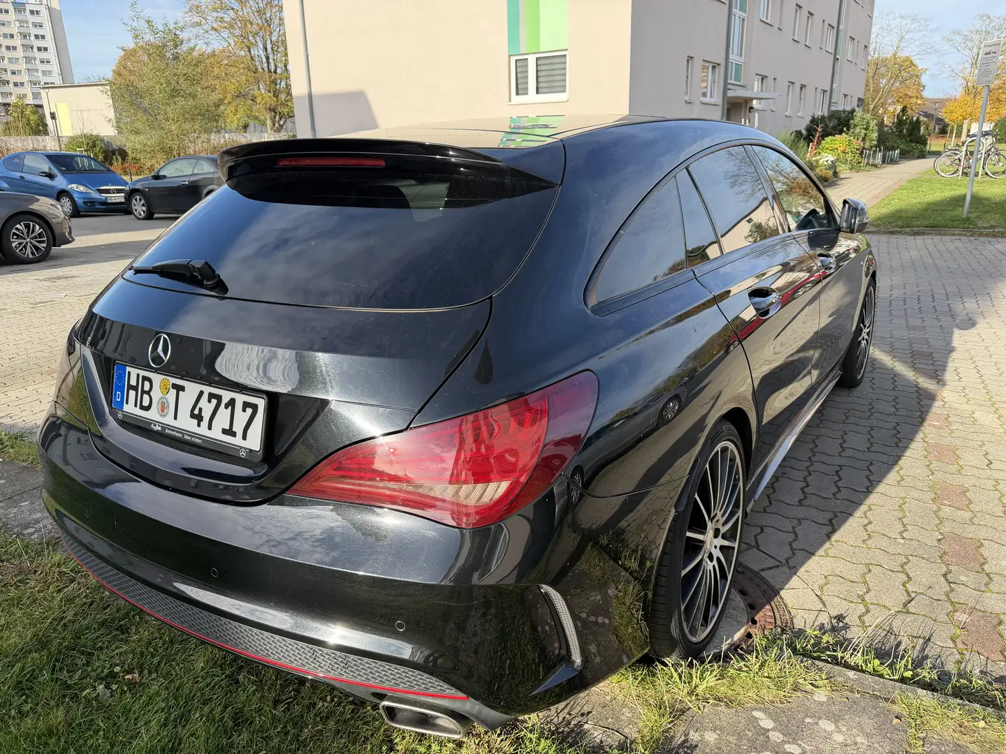 Mercedes-Benz CLA 250 Shooting Brake 4Matic 7G-DCT Sport - 1
