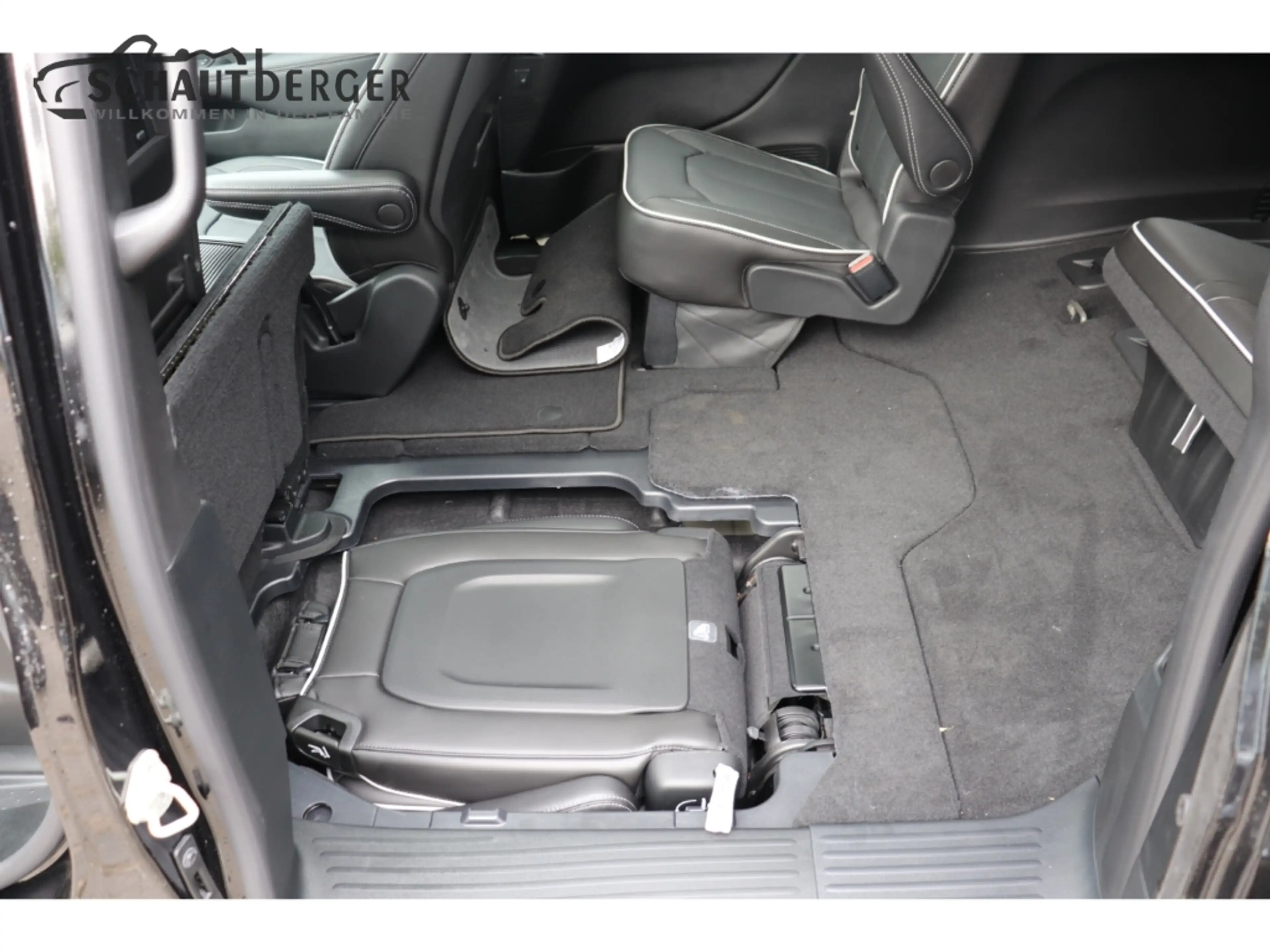 Chrysler Pacifica CHRYSLER PACIFICA Select AWD El. Panodach Navi Led — photo 14