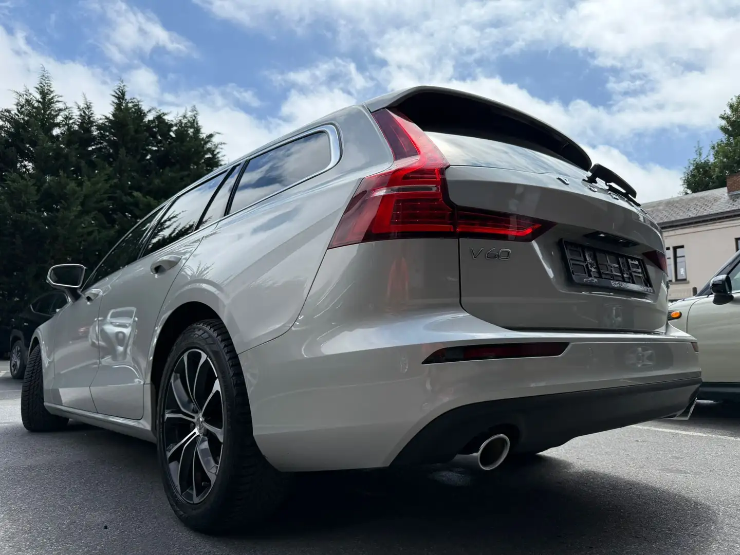 Volvo V60 2.0 B3 Geartronic 1er Proprio Xenon sport Gar 1An - 2