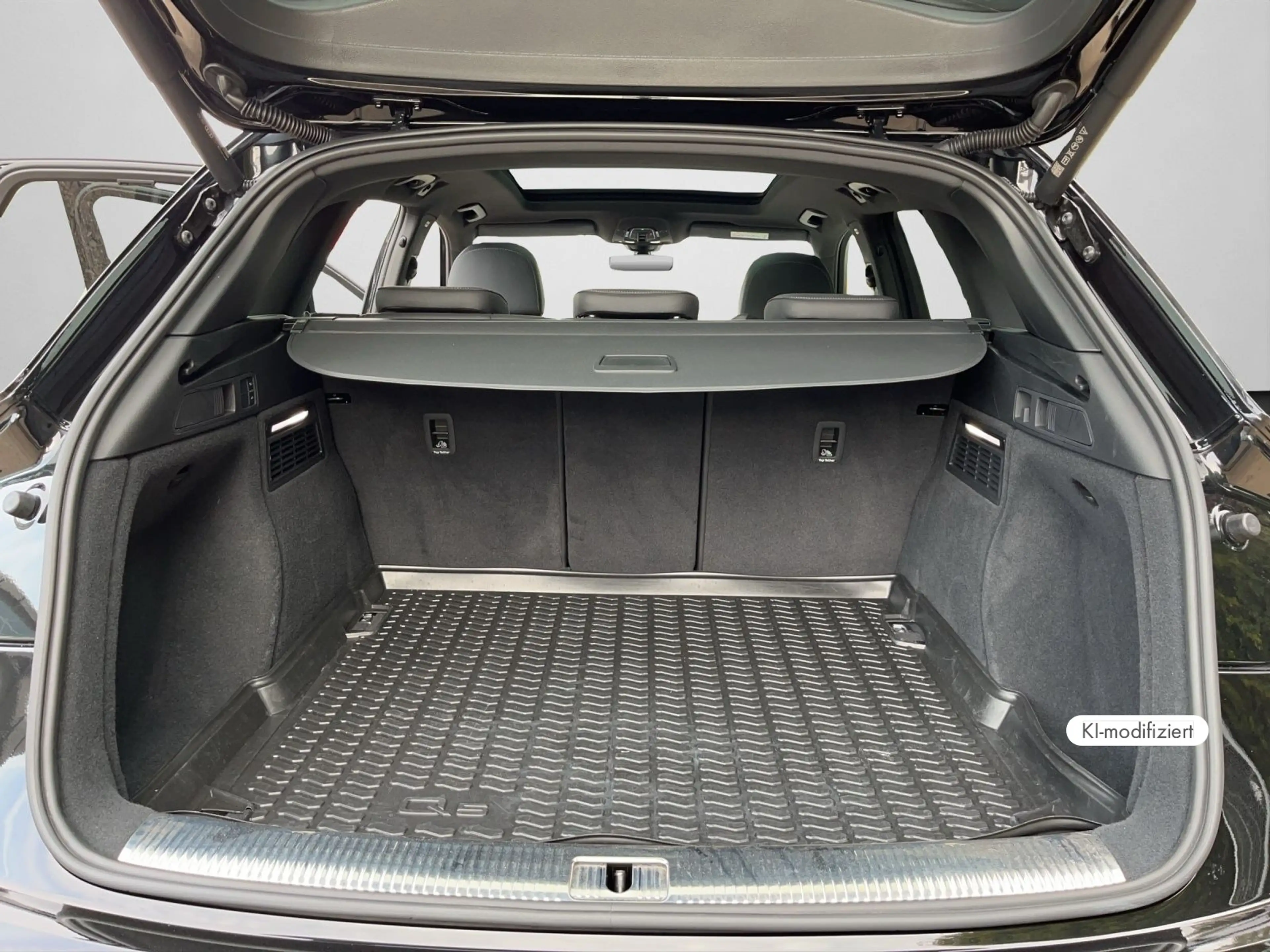 Audi SQ5 SUV 3.0 TDI tiptronic NAVI SHZ RFK PANO — photo 15