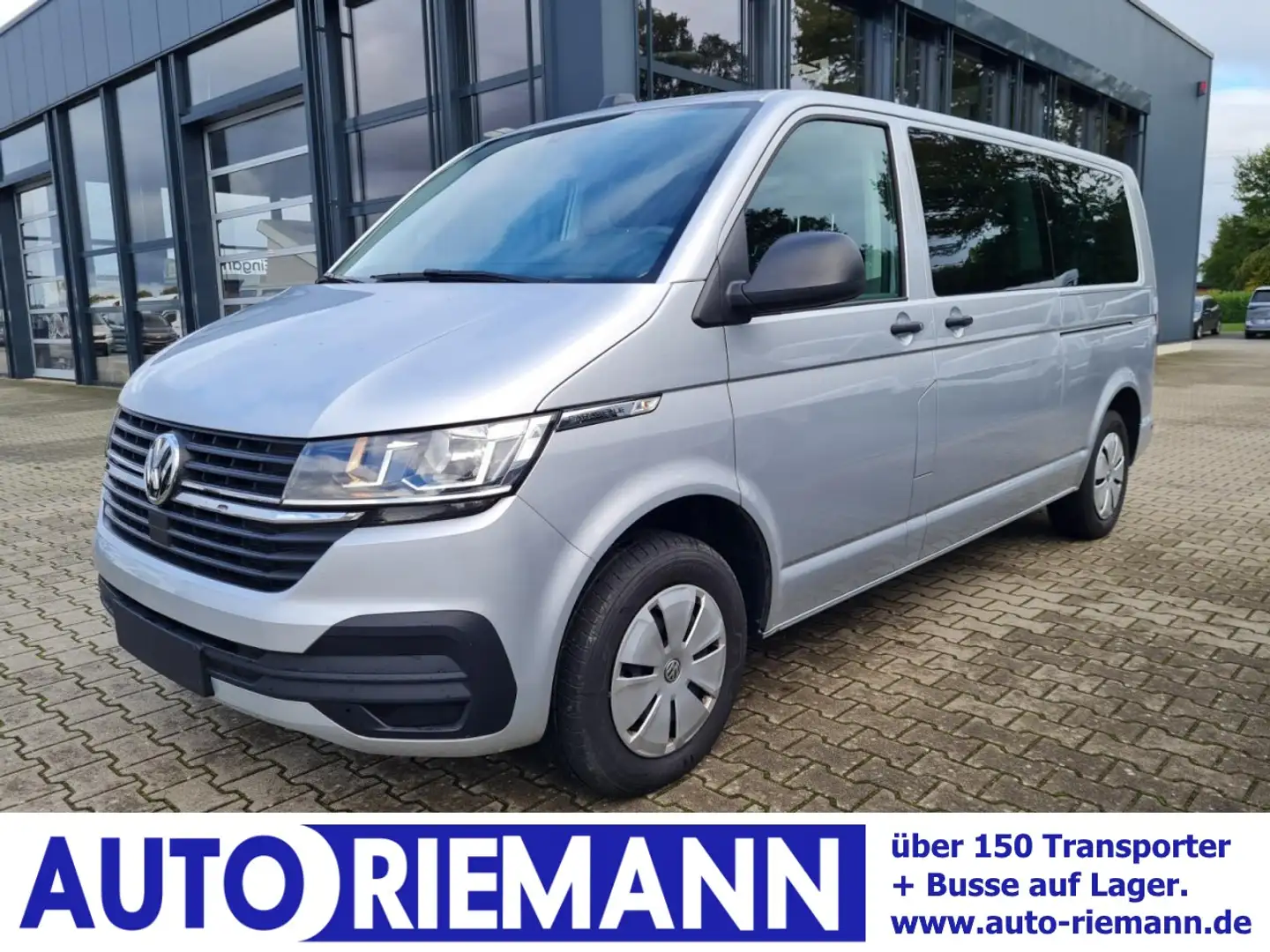 Volkswagen T6.1 Caravelle Trendline LR 9 Sitze 2 Schiebetüren Klima Plateado - 1