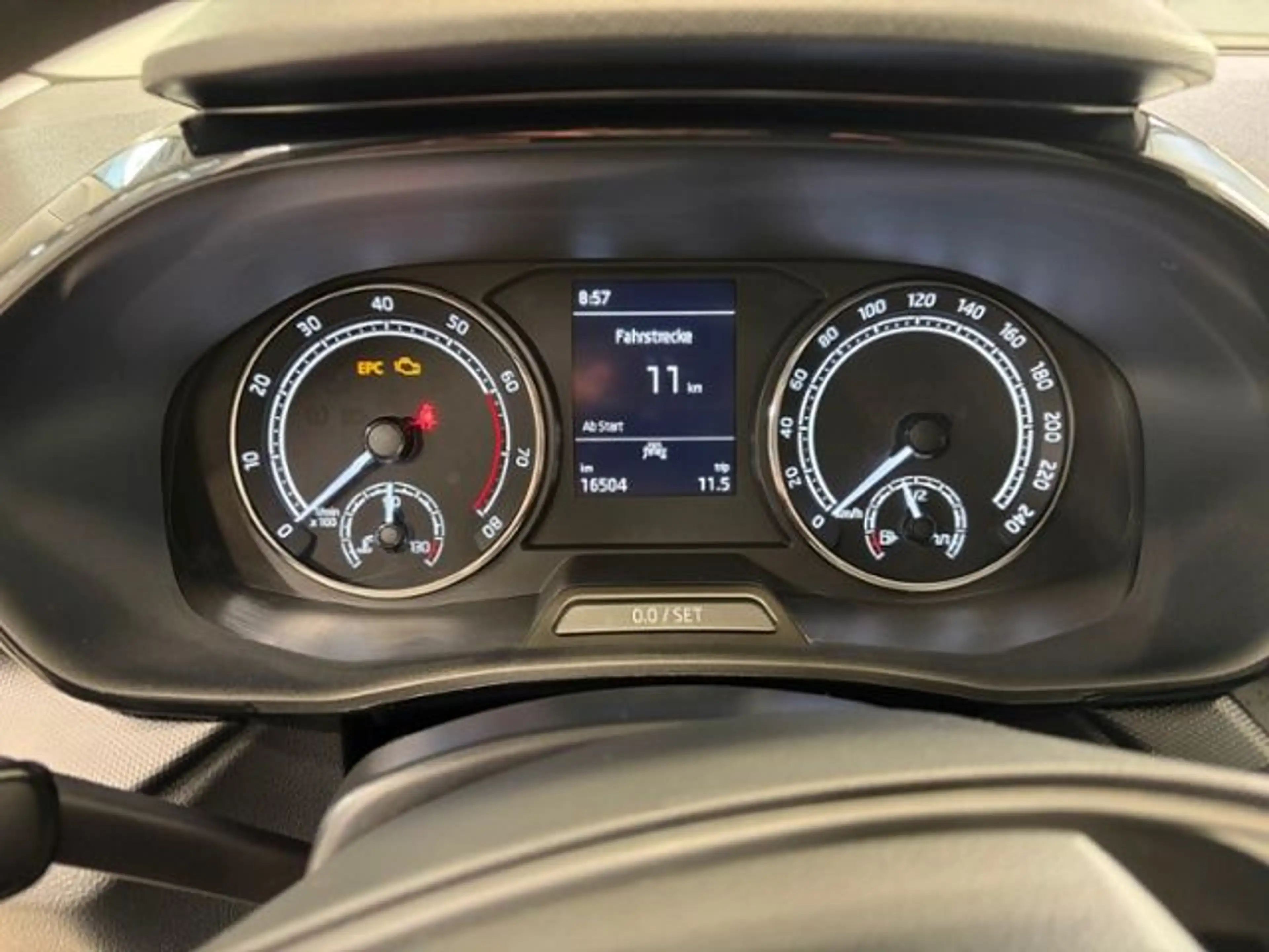 Skoda Fabia Active — photo 10