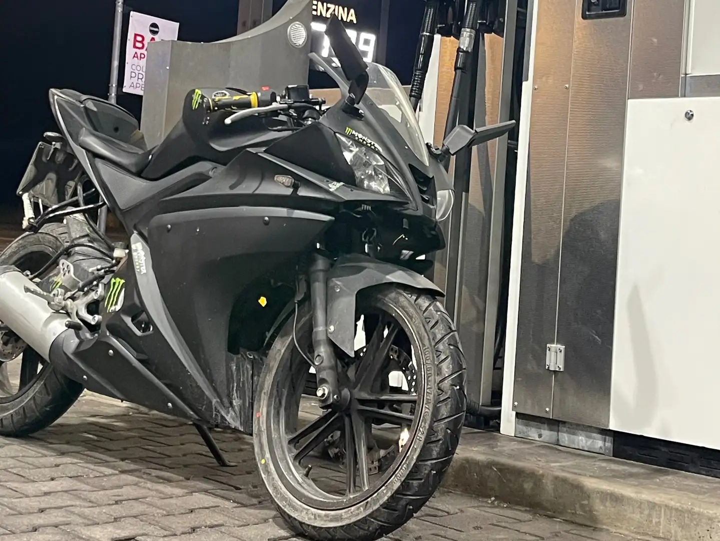 Yamaha YZF-R125 Negru - 1