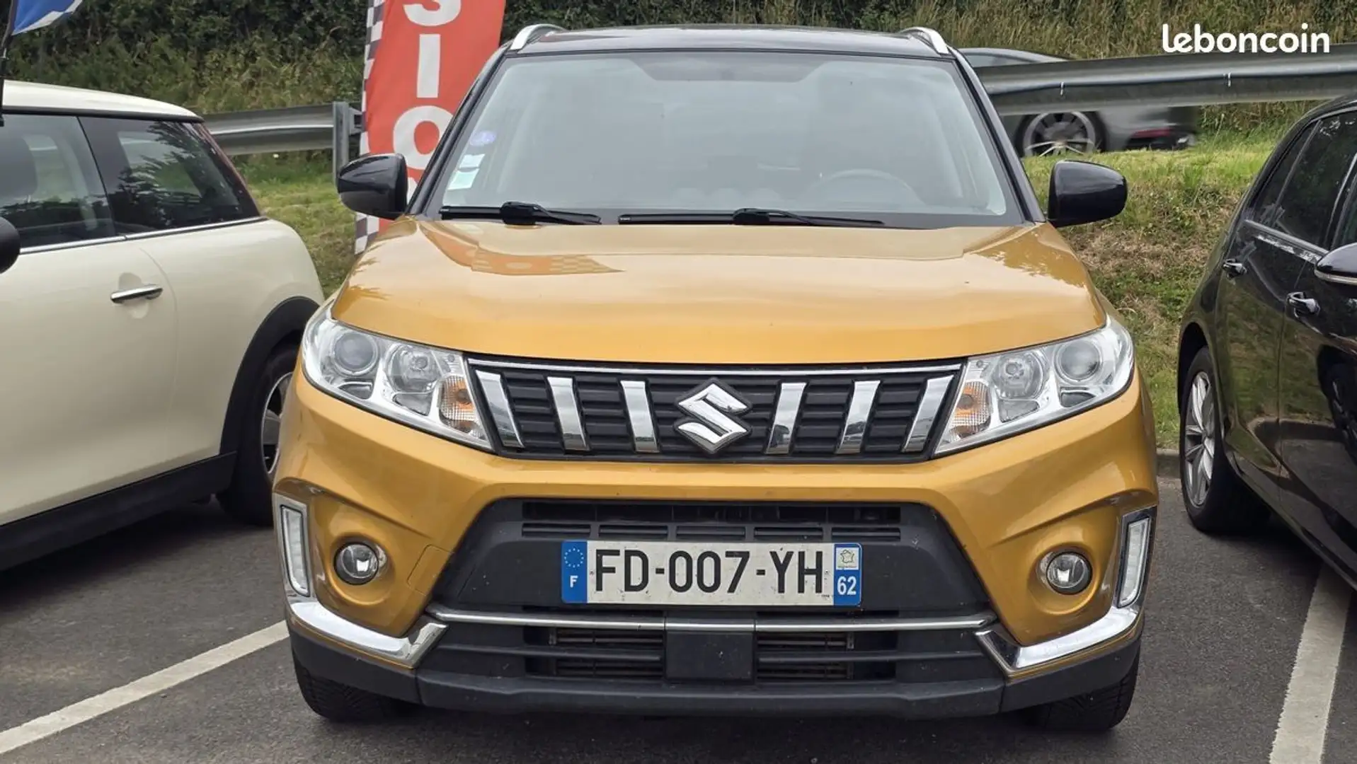 Suzuki Vitara 1.0 BOOSTERJET 111 essence Jaune - 1