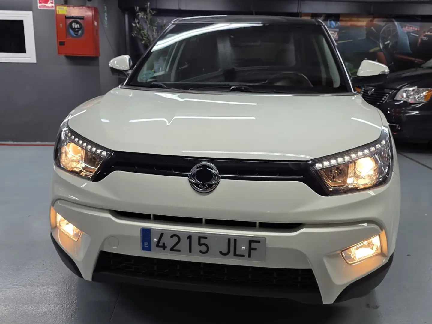 SsangYong Tivoli D16T Limited 4x2 - 1