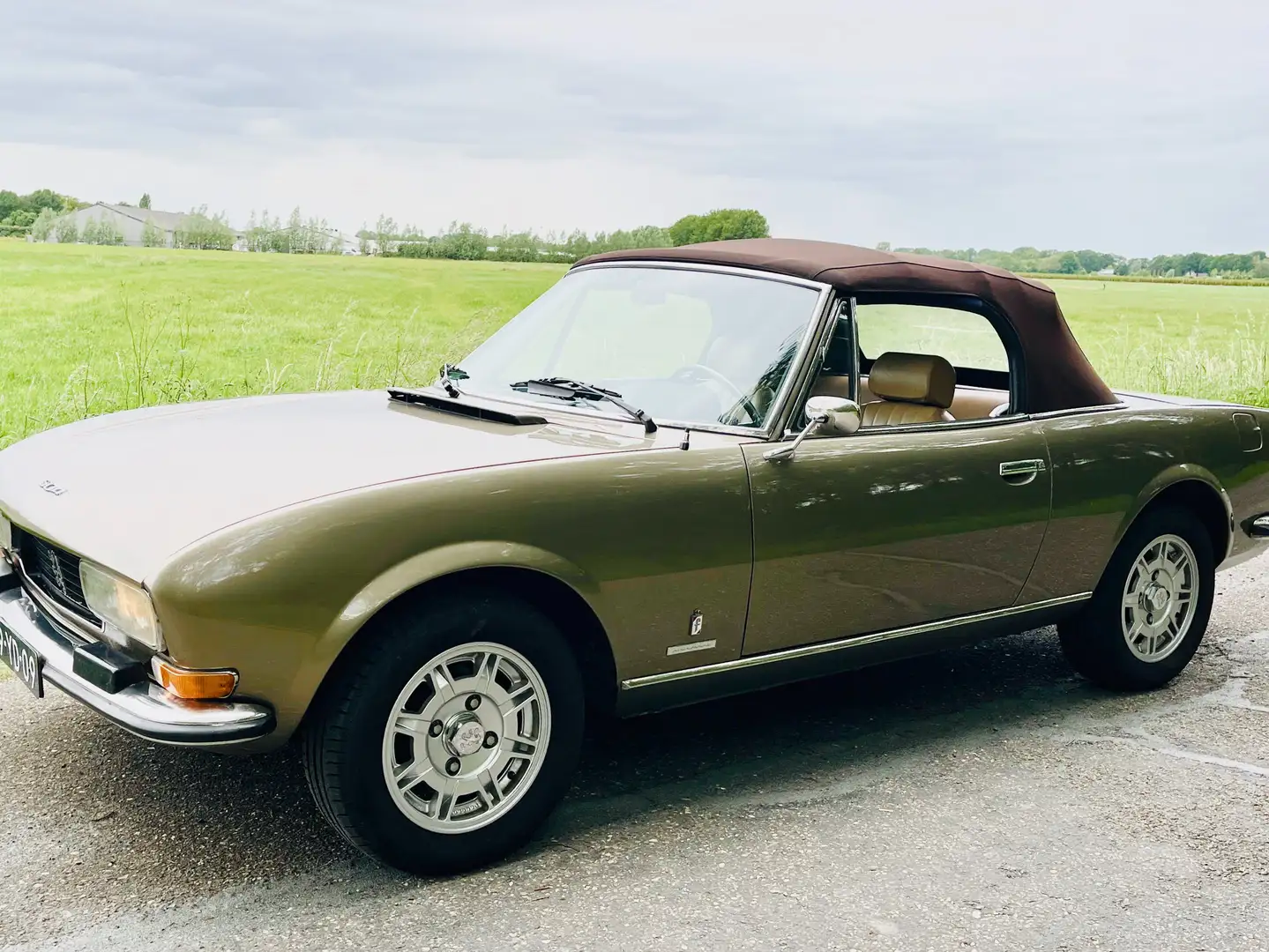 Peugeot 504 V6 Cabrio inj. Beige - 1