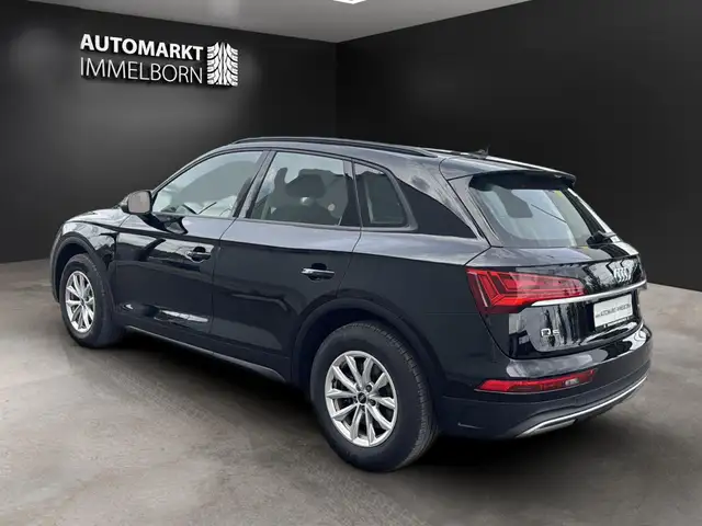 Audi Q5 view 5