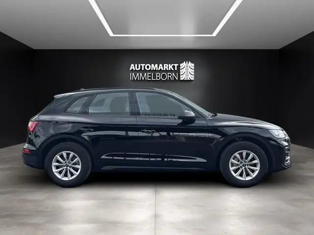 Audi Q5 view 7