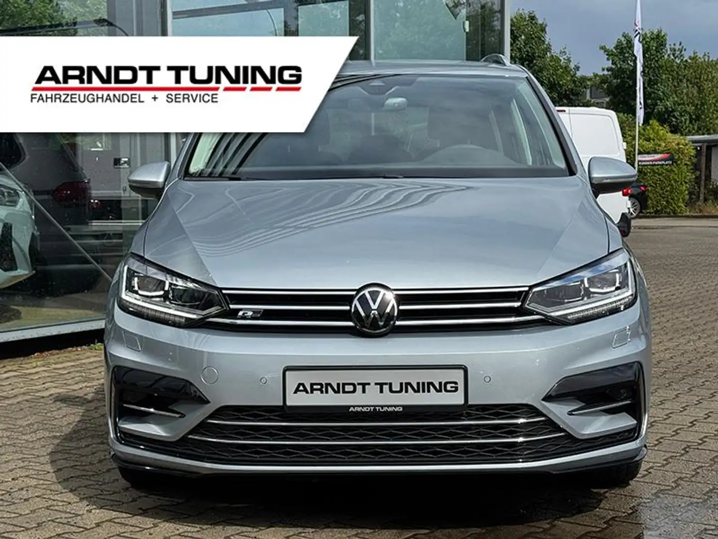 Volkswagen Touran Comfortline 1.5 16V TSI DSG R-Line 7Sitze Argent - 2