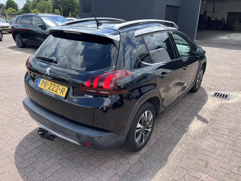 Peugeot 2008 1.2 PureTech Allure Panoramadak | Trekhaak 1250kg — photo 3