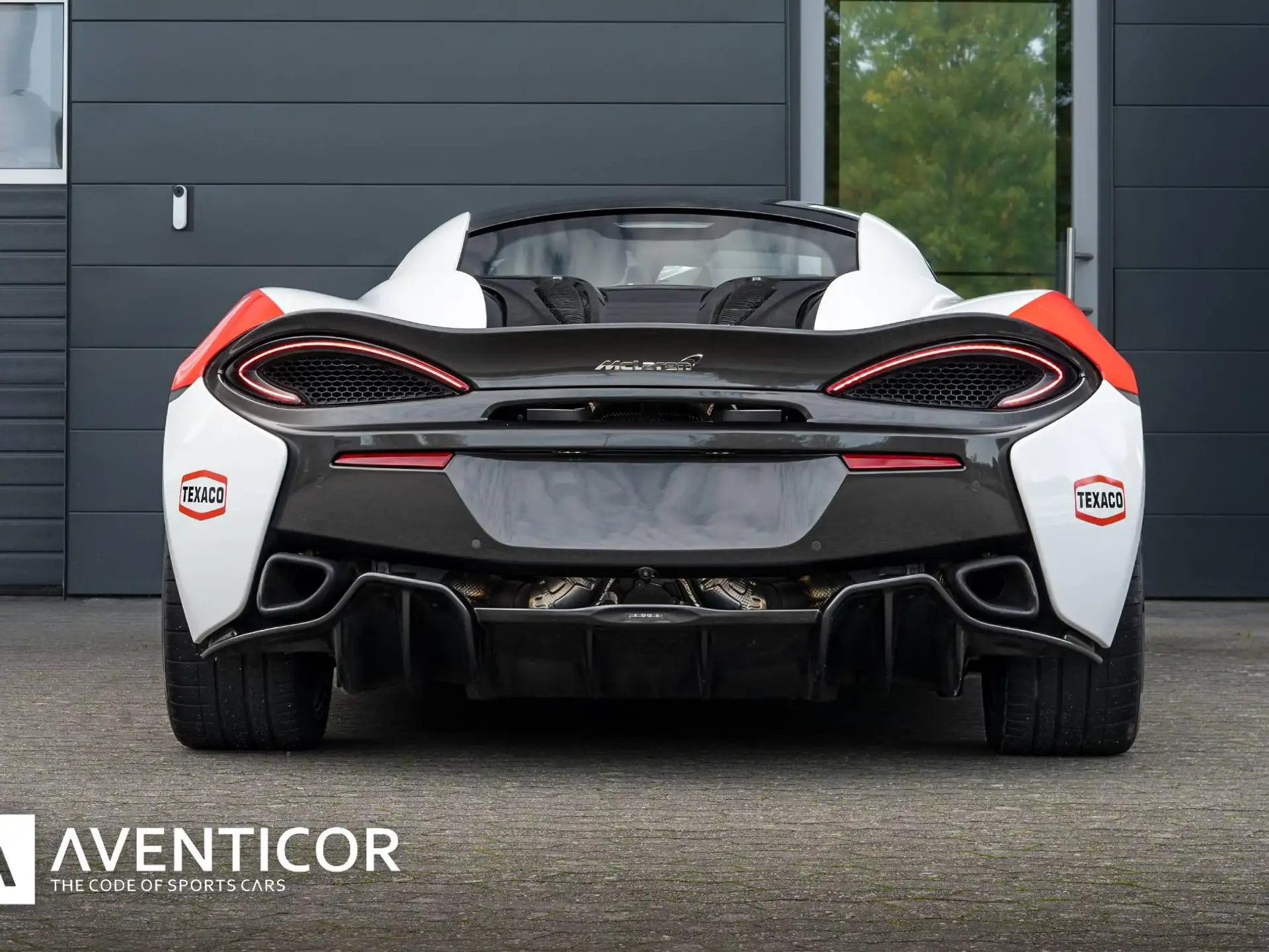 맥라렌 570S 570 Sport Coupe 2017 흰색 사진 7