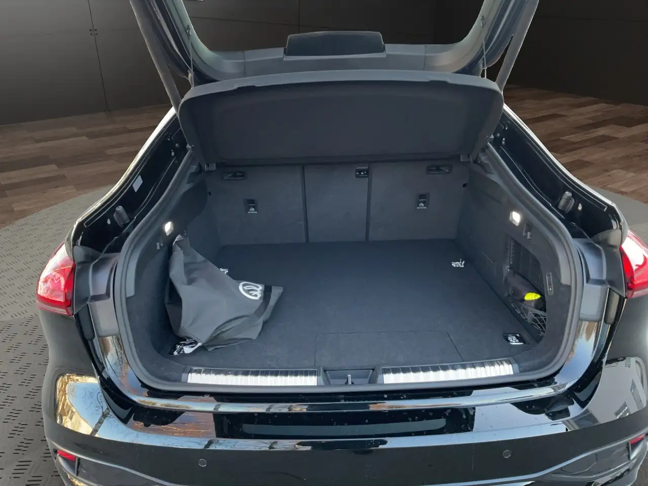 Audi A5 Limousine e-hybrid q. 270 kW S line AHK+Pano+Te... 15