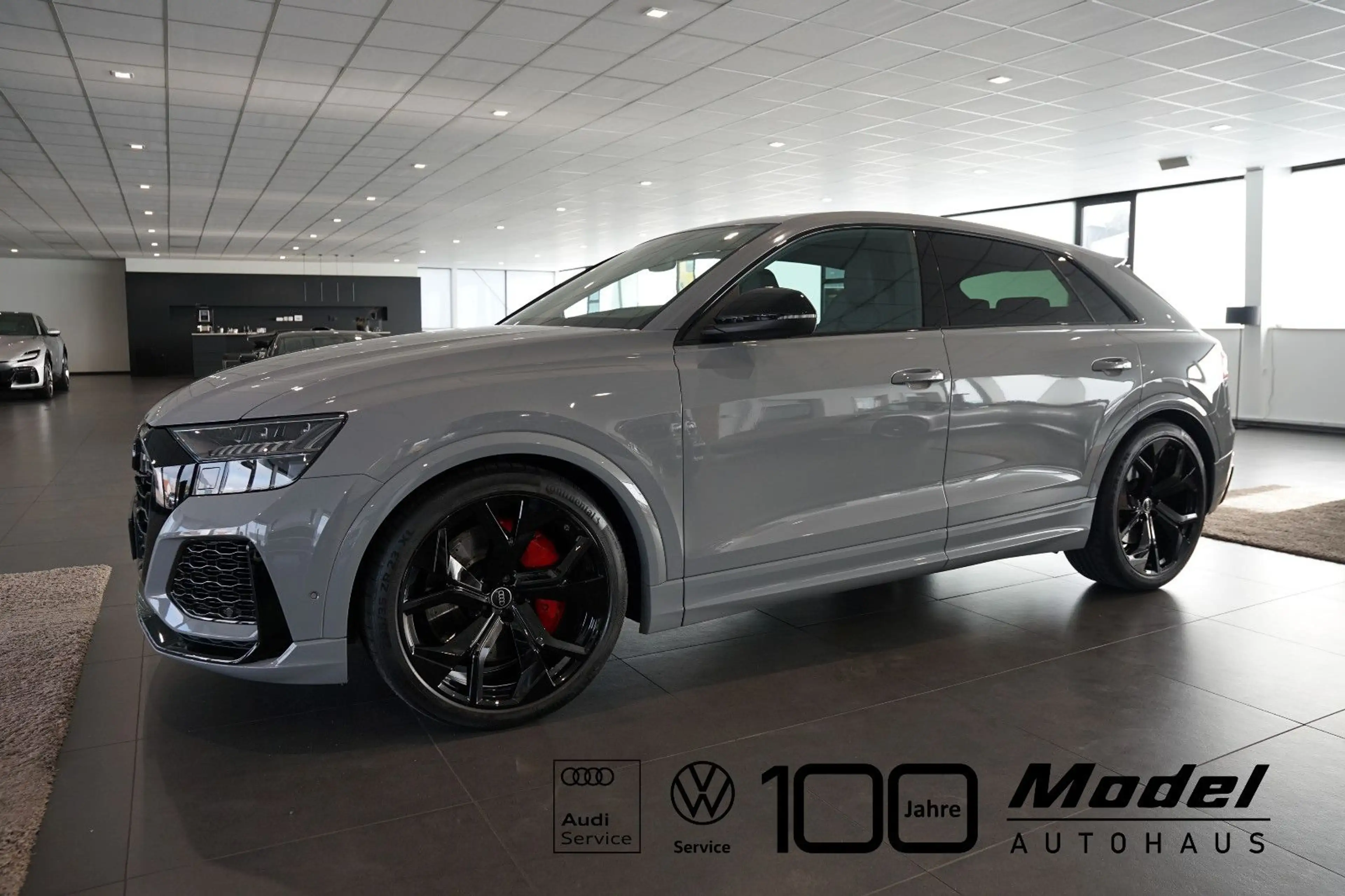 Audi RS Q8 | Pano | Matrix | HuD | B&O | AHK | 23"