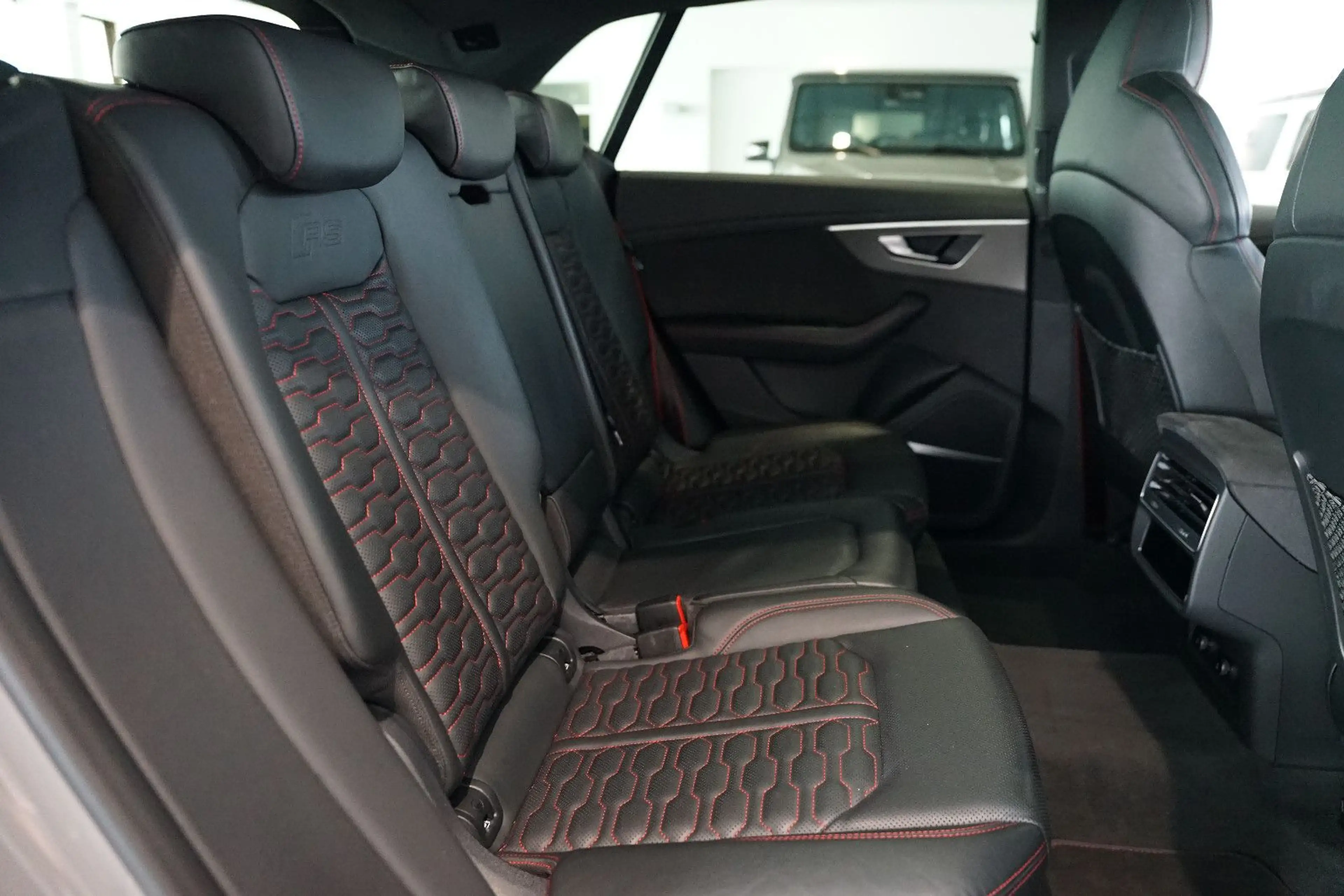 Audi RS Q8 | Pano | Matrix | HuD | B&O | AHK | 23" — photo 13