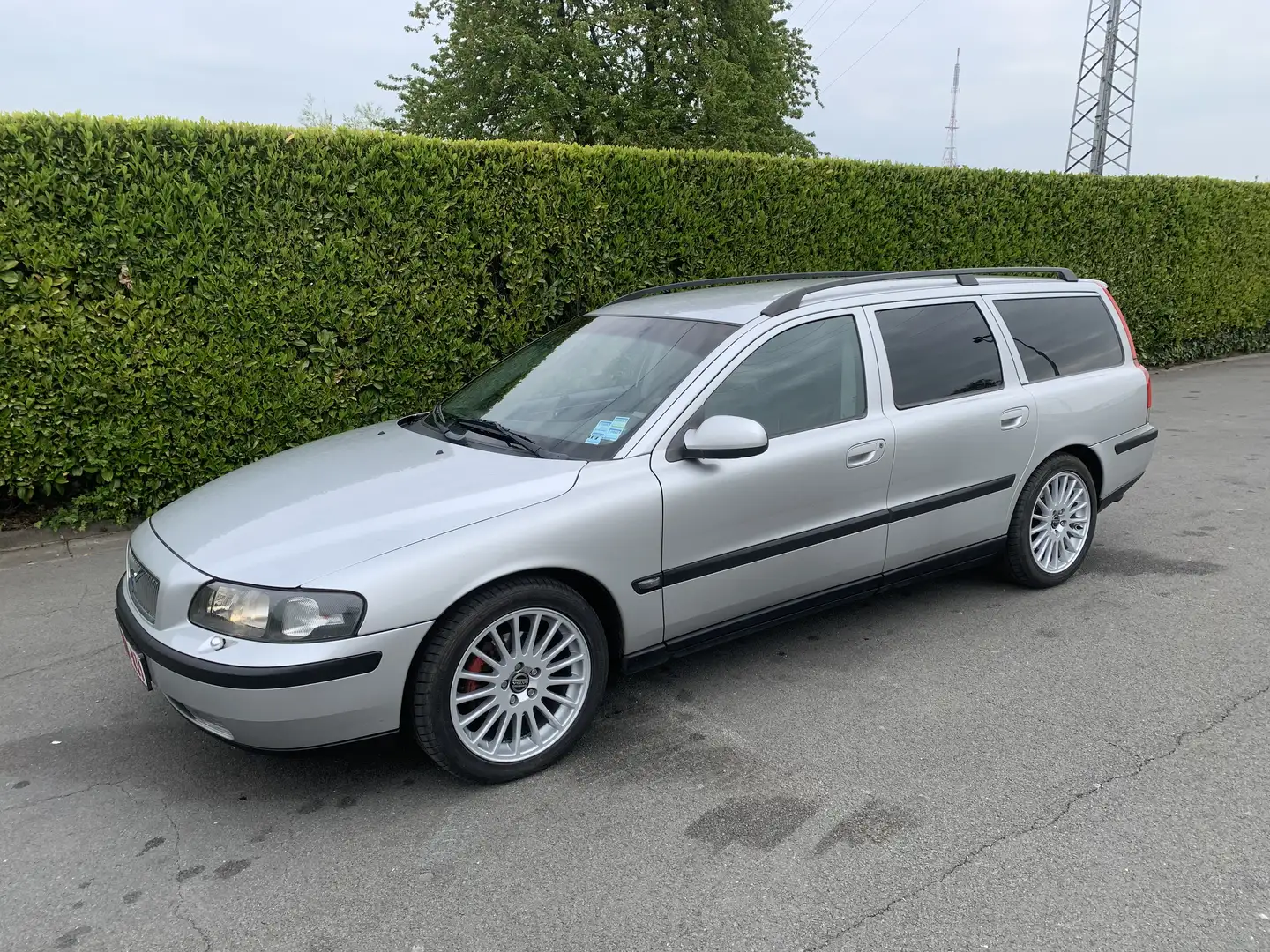 Volvo V70 2.4 D - Automatique - Utilitaire Argintiu - 1