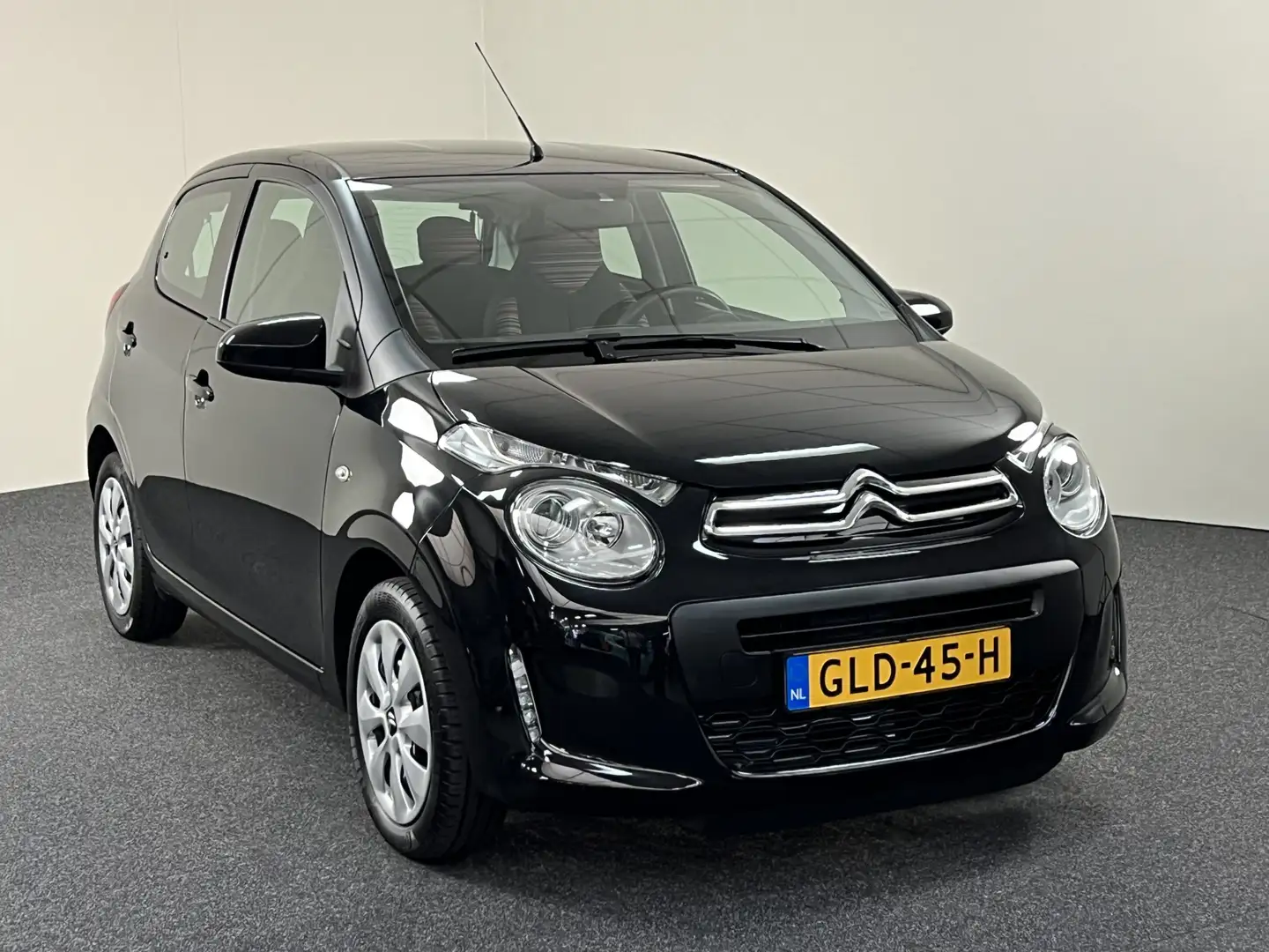 Citroen C1 1.0 VTi Shine Apple Car Play / Stoelverw. / Climat Noir - 2