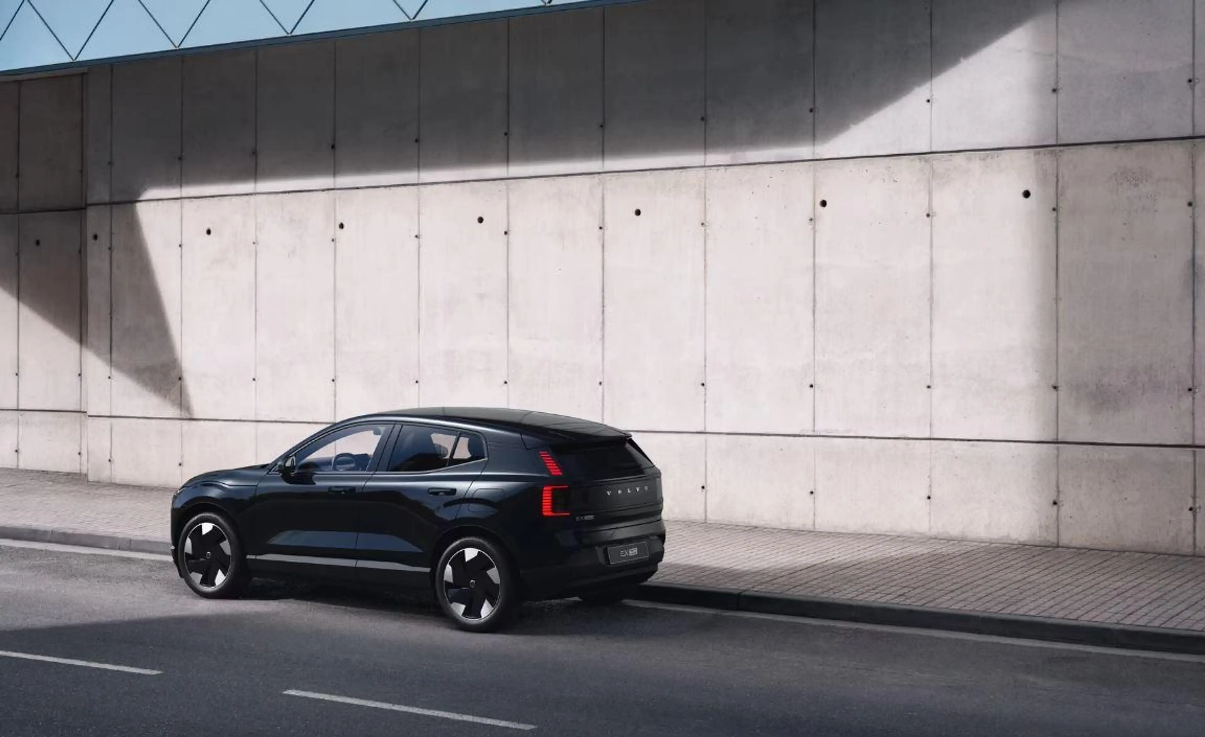Volvo EX30 P5 Long Range Plus Europa 69 kWh — photo 12