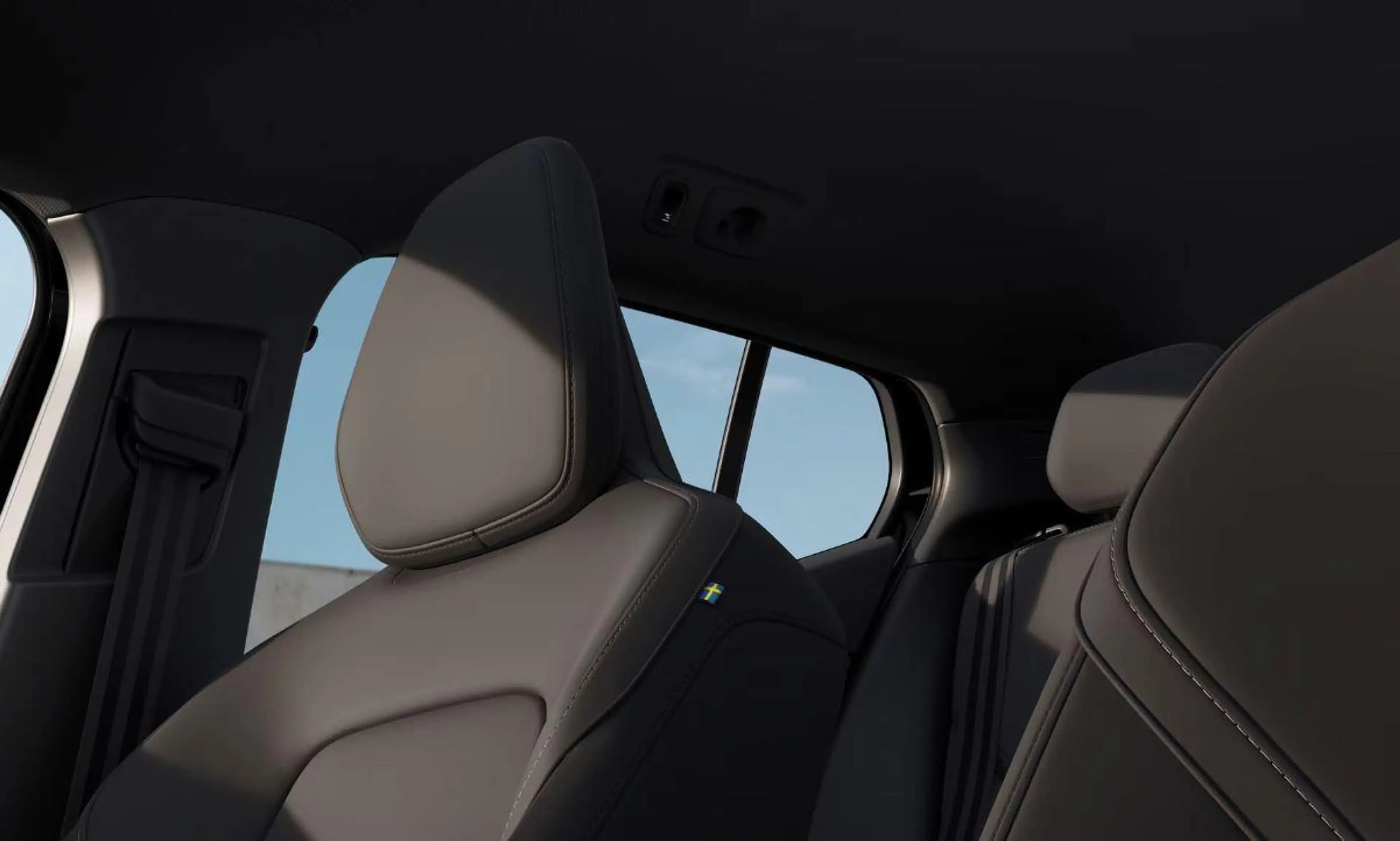 Volvo EX30 P5 Long Range Plus Europa 69 kWh — photo 19