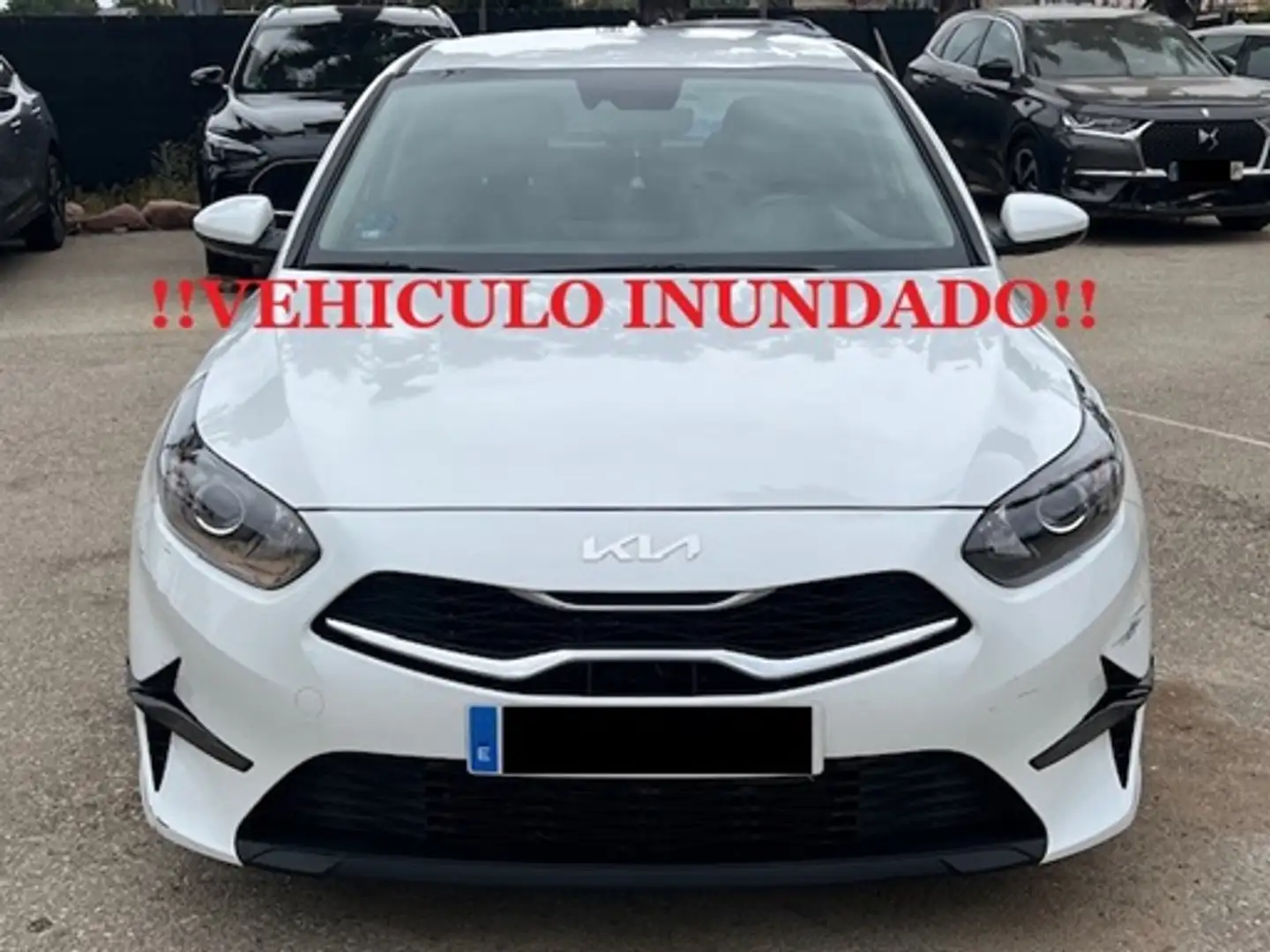 Kia KIA Ceed Pequeño Manual de 5 Puertas Blanco - 1