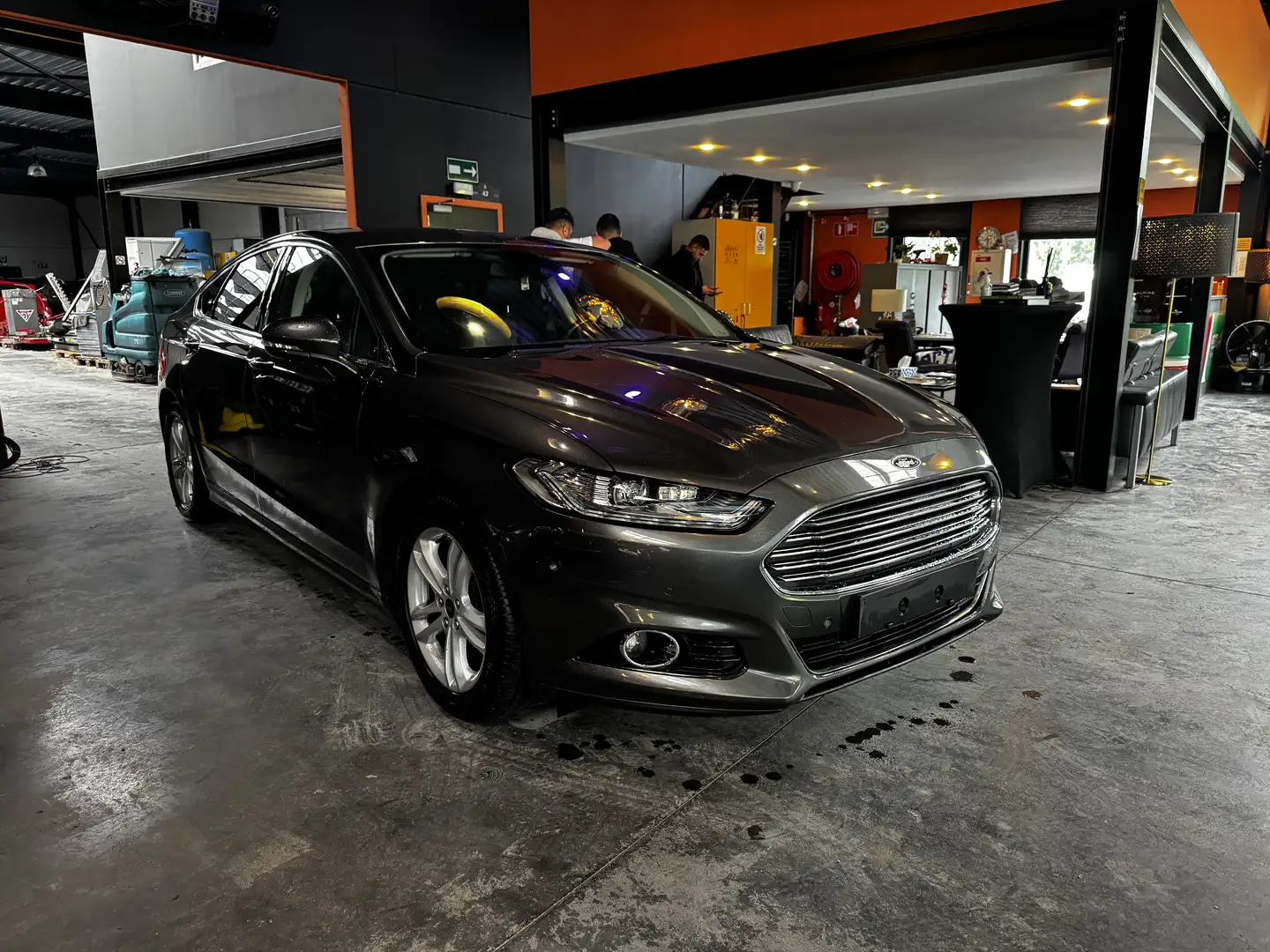 Ford Mondeo 1.5 Eco  automatique,  Class//12 mois de garantie Grijs - 1