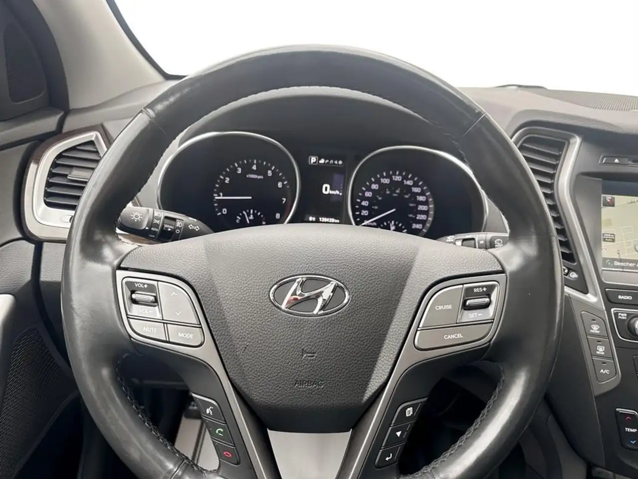 Hyundai SANTA FE снимка Hyundai SANTA FE