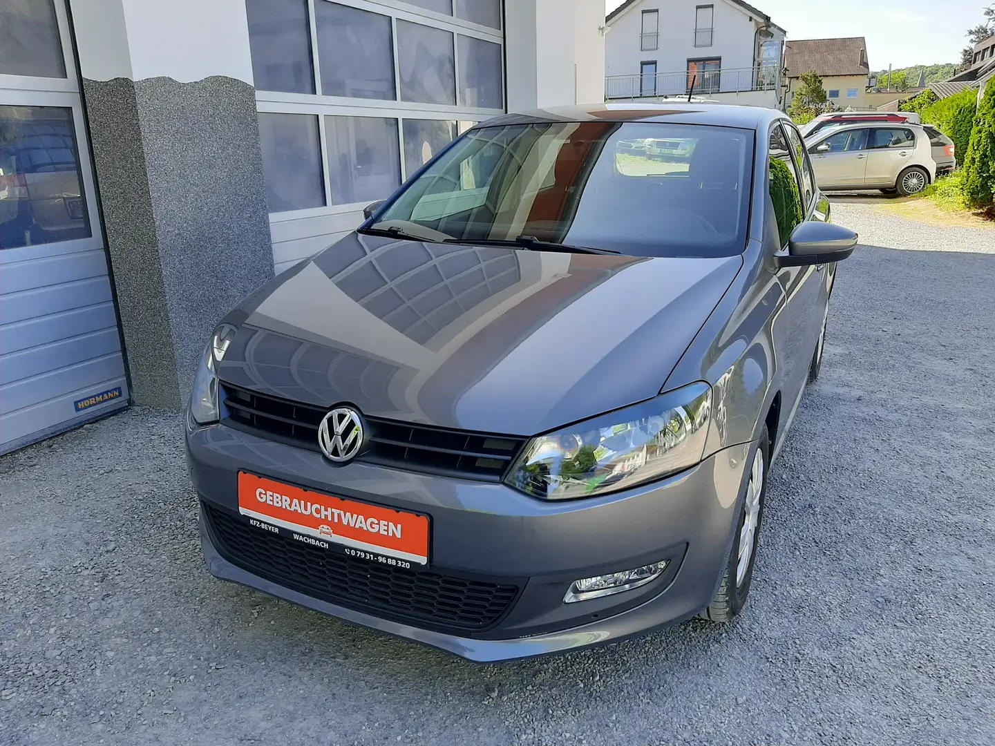 Volkswagen Polo Trendline Gris - 1