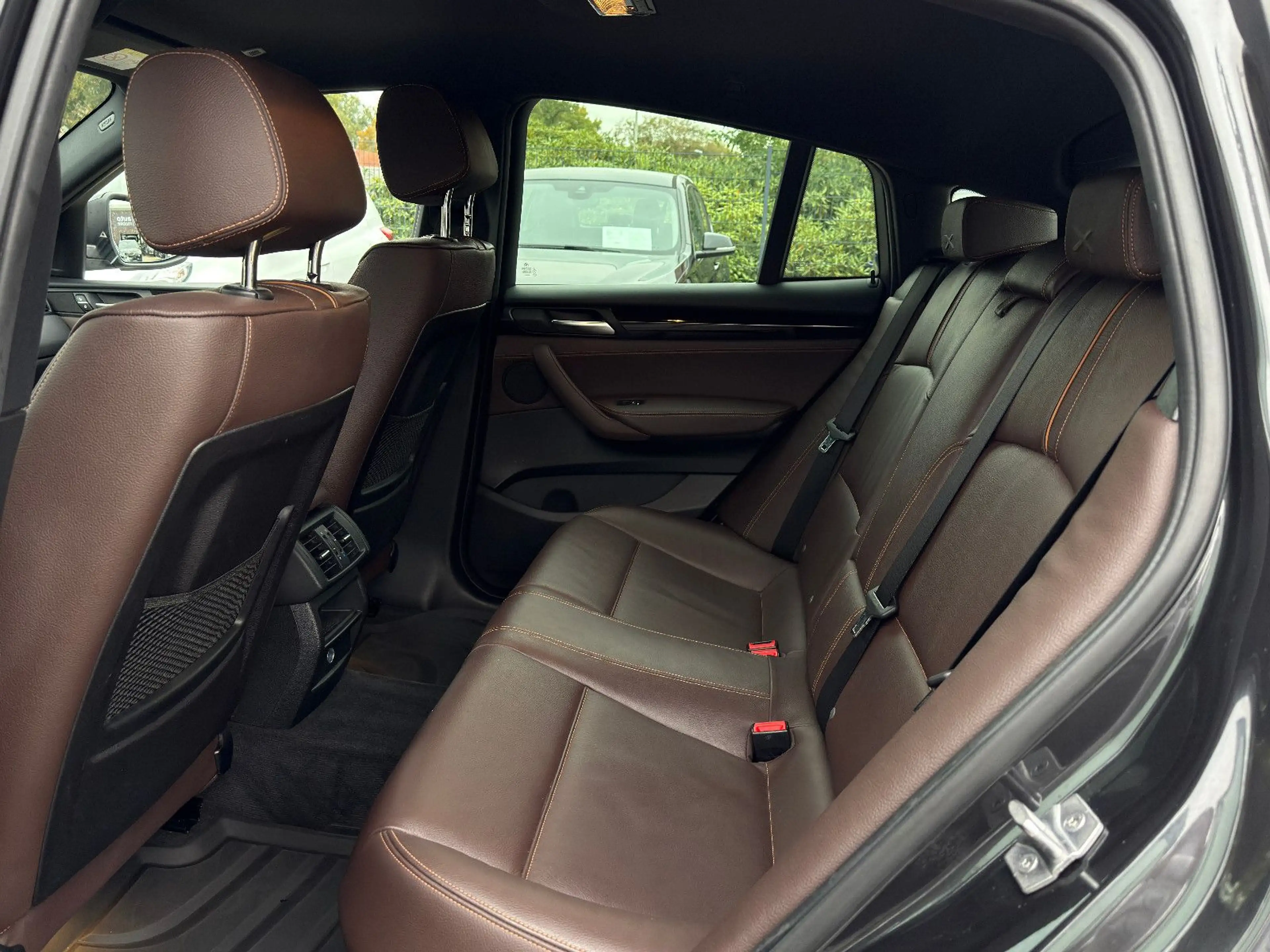 BMW X4 30xd, M Paket, LED, Leder, AHK, Scheckheft — photo 15