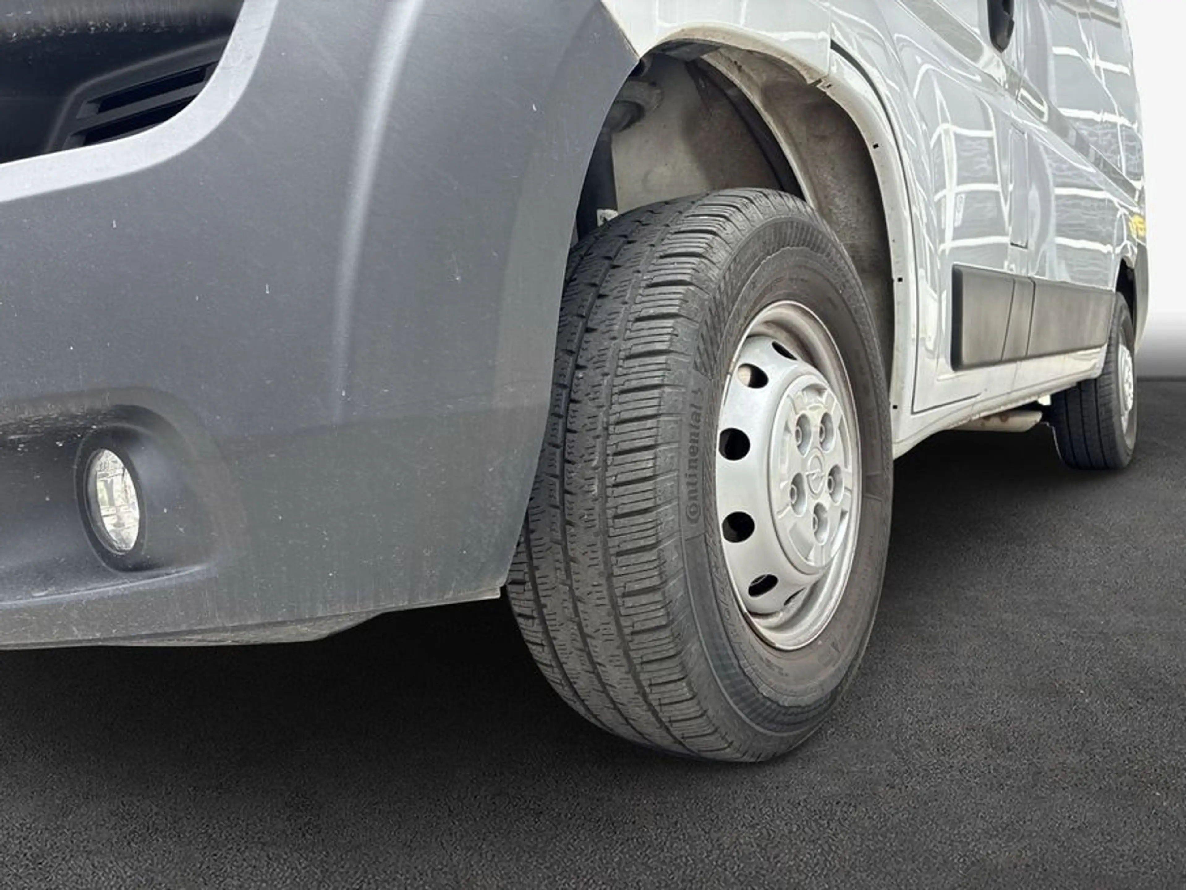 Opel Movano Cargo 3,5t L1H1 140 2,2 — photo 6
