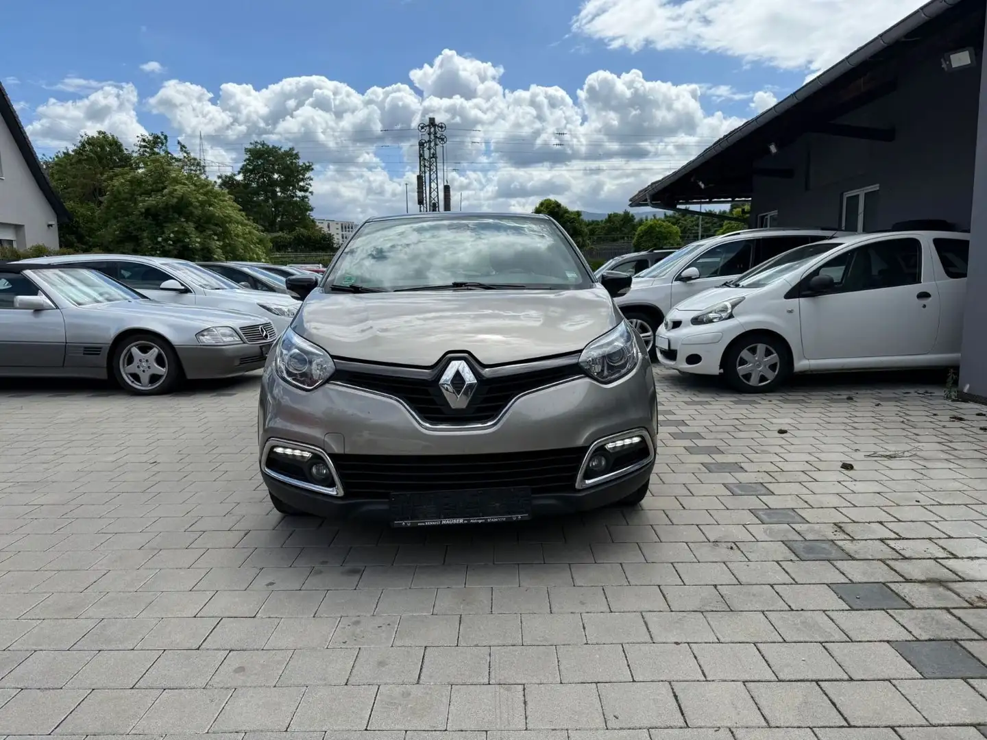 Renault Captur Luxe Beige - 2