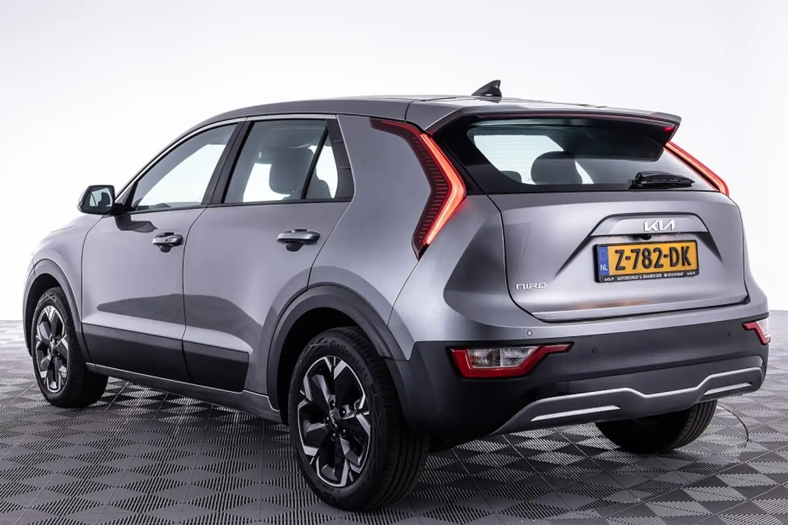 Kia e-Niro EV Light Edition 64.8 kWh | SOH 100% | NAVI | AIRC Gris - 2