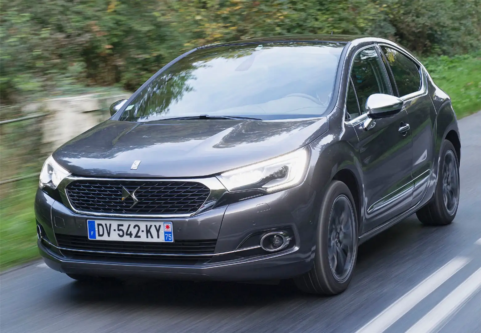 DS Automobiles DS 4 BlueHDi Etoile Alcantara Aut. 130 - 1