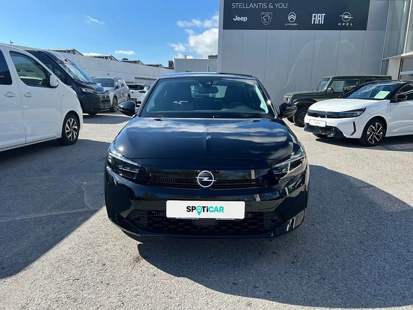 Opel Corsa 1,2 Direct Injection Turbo Euro 6.4  Edition Zwart - 2