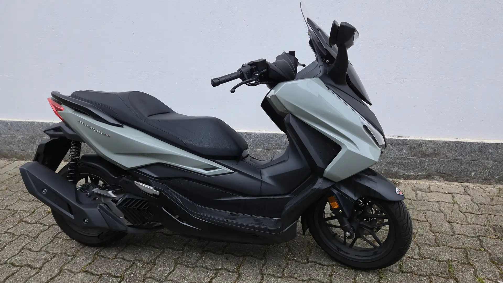Honda Forza 125 EURO 5 ABS Gri - 1