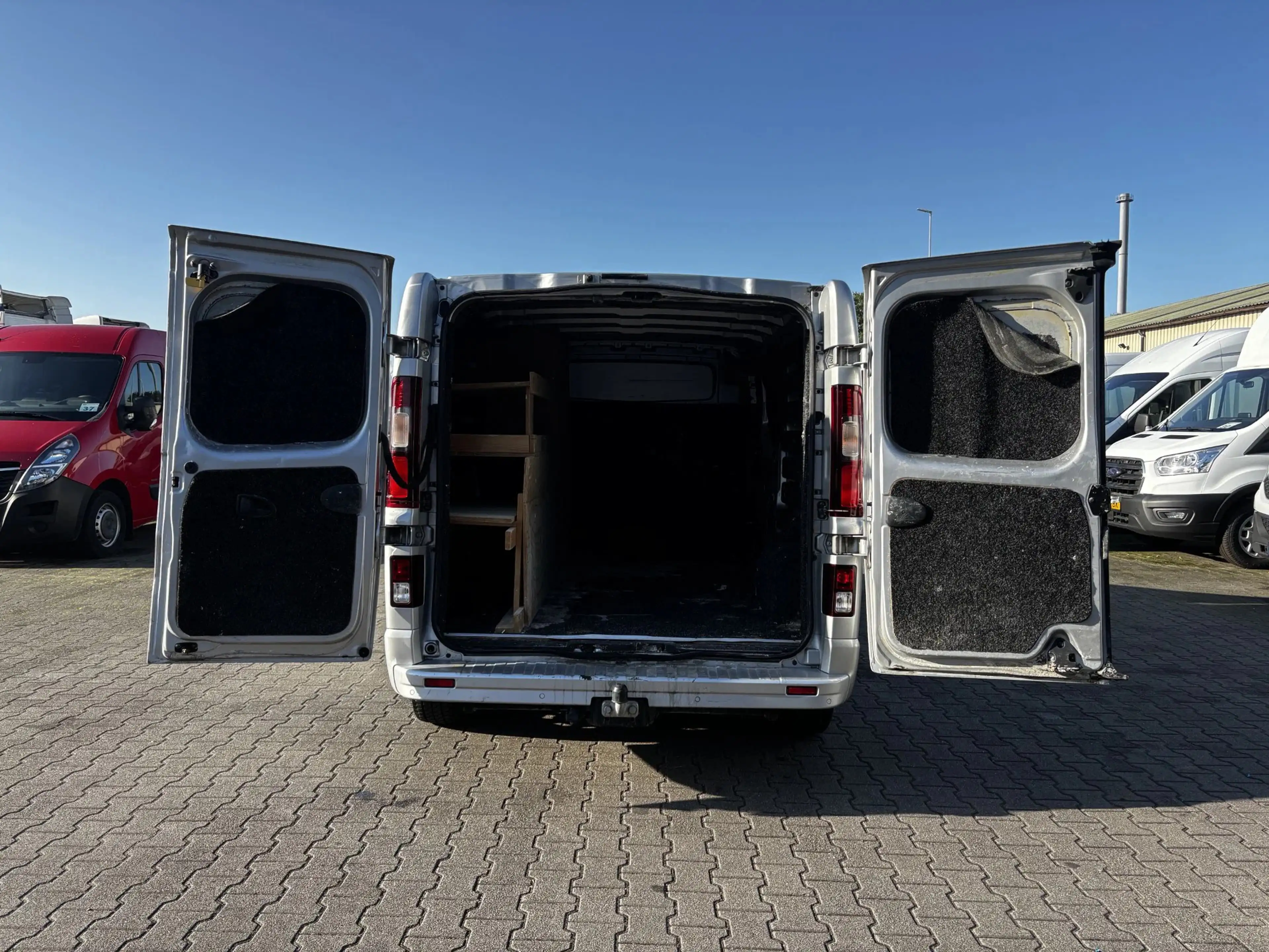 Renault Trafic 1,6 DCI L2 Full Options!! — photo 9