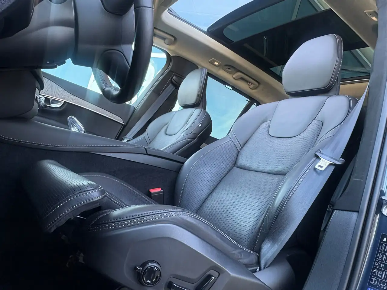 Volvo XC90 2.0 T8 Plug-in hybrid AWD Ultra Bright 455pk Lucht, миниатюра 6